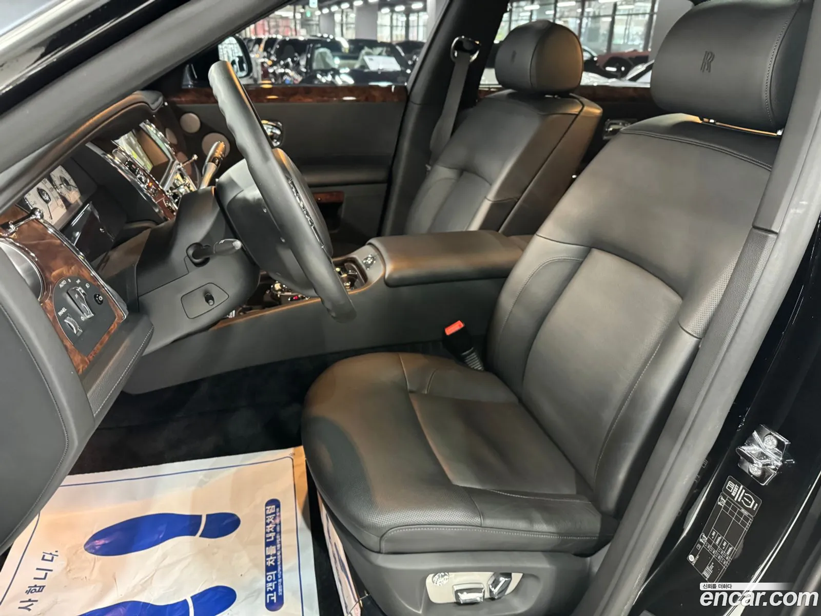 Rolls-Royce Ghost 2013 — 15