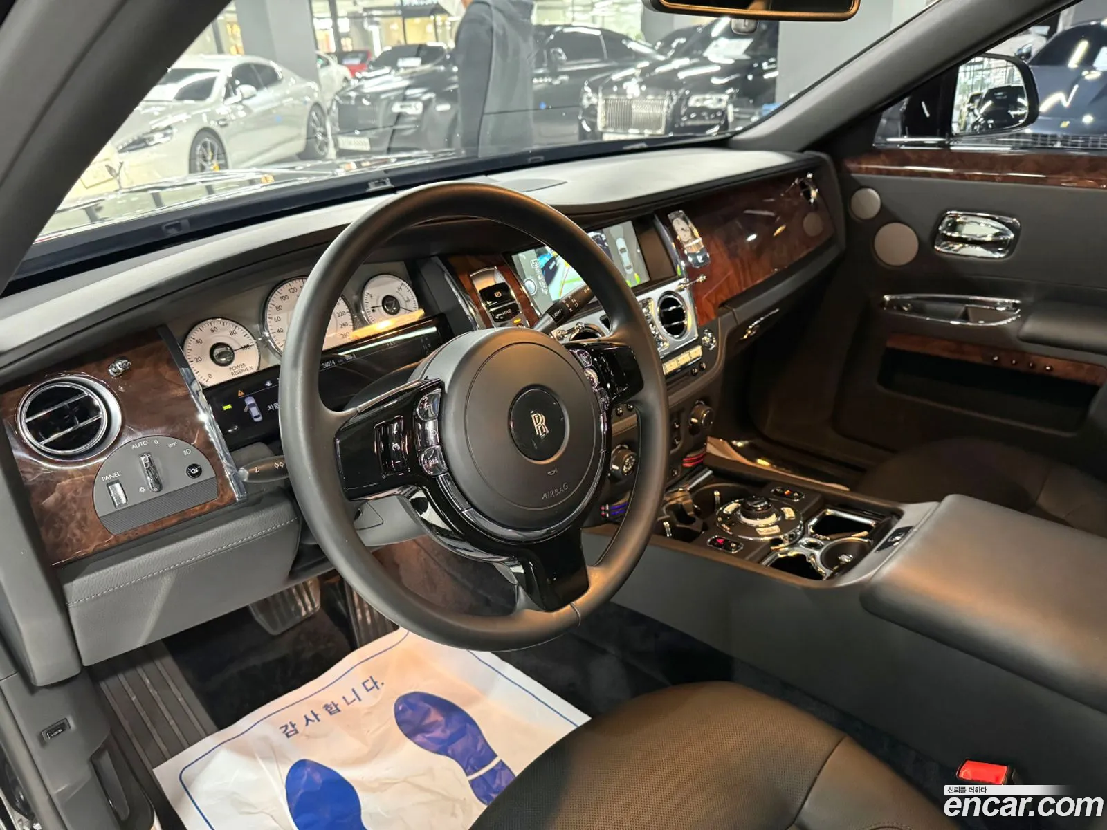 Rolls-Royce Ghost 2013 — 16