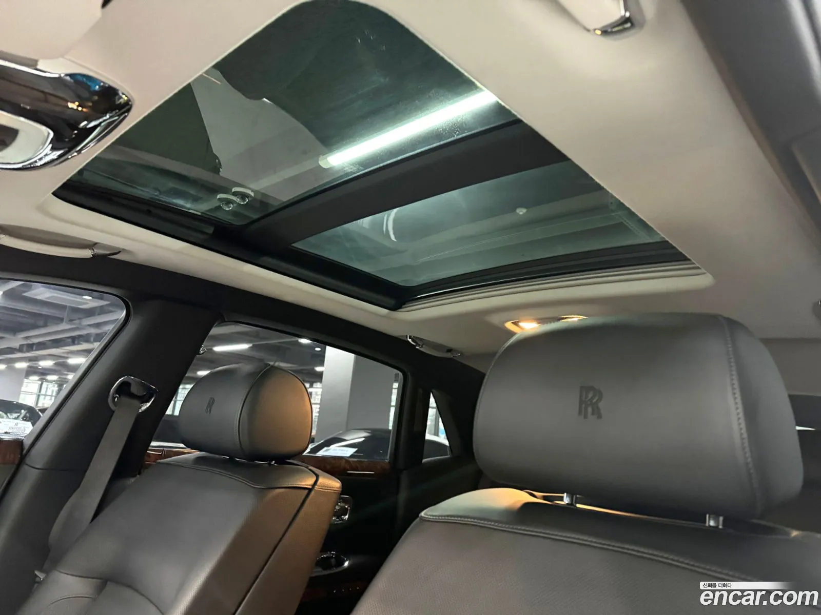 Rolls-Royce Ghost 2013 — 13