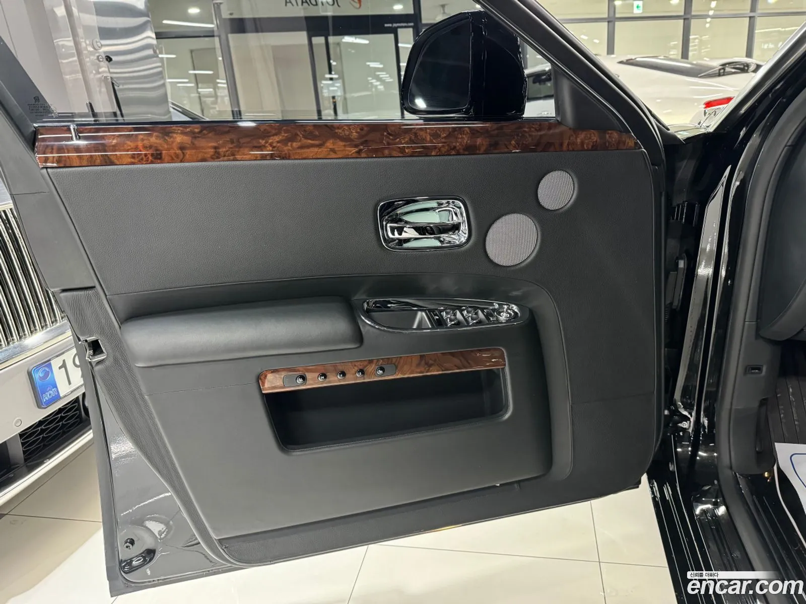 Rolls-Royce Ghost 2013 — 12