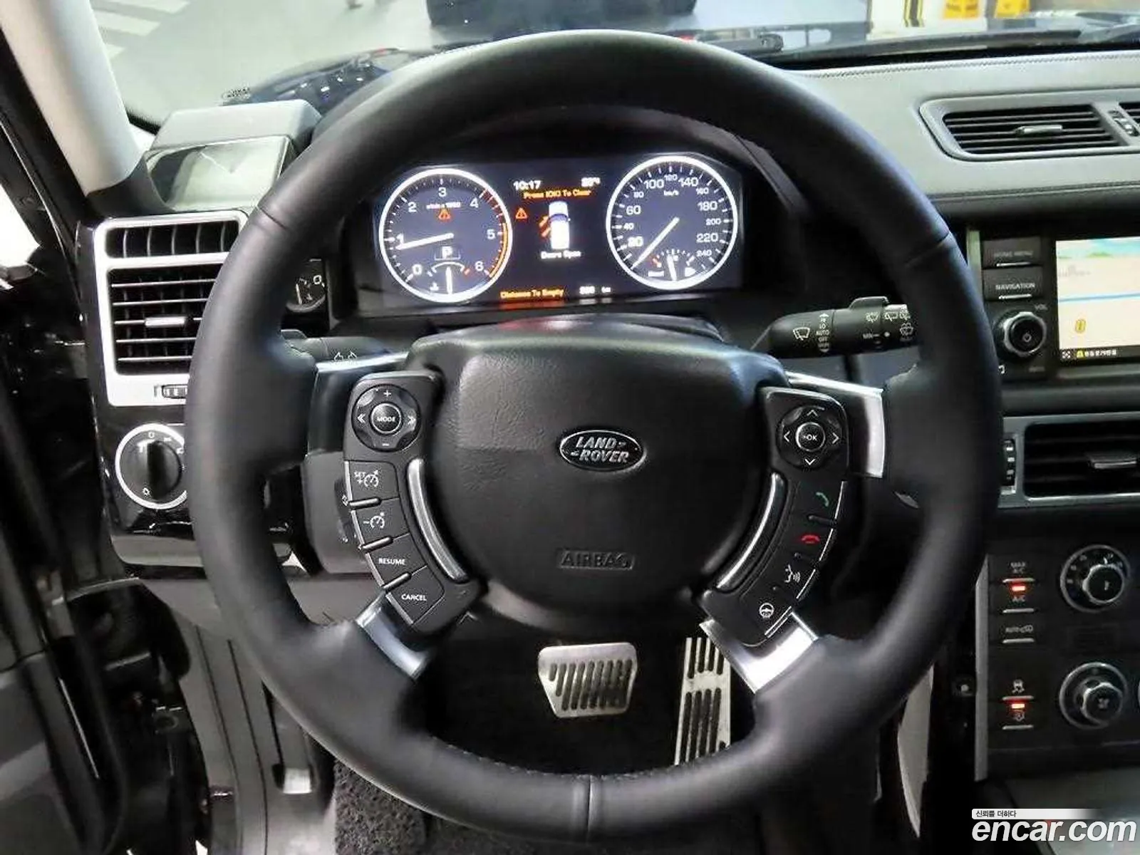 Land Rover Range Rover 2010 — 17