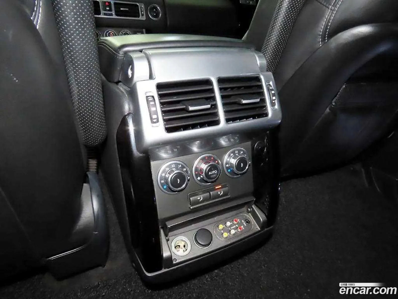 Land Rover Range Rover 2010 — 11