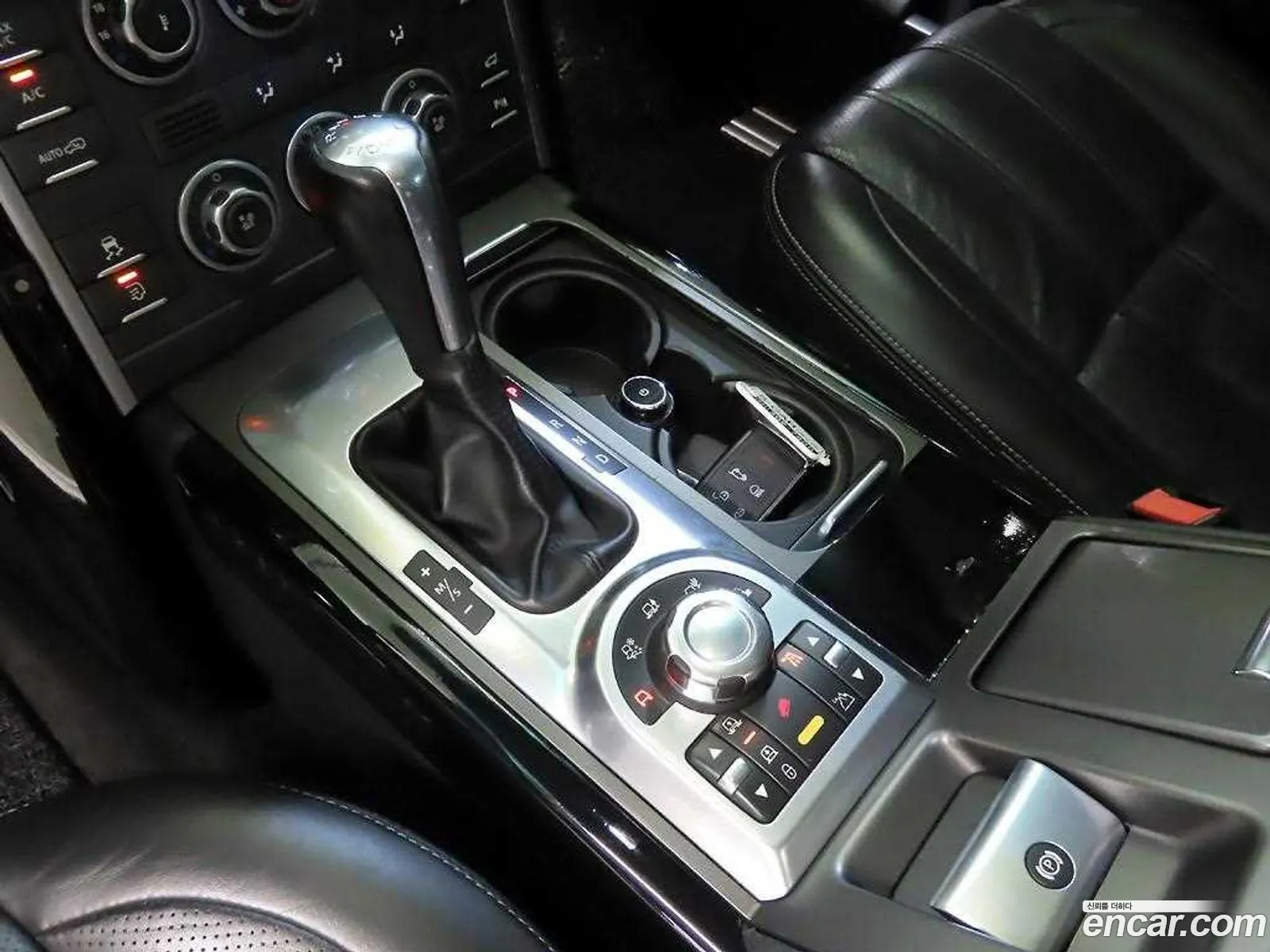 Land Rover Range Rover 2010 — 3