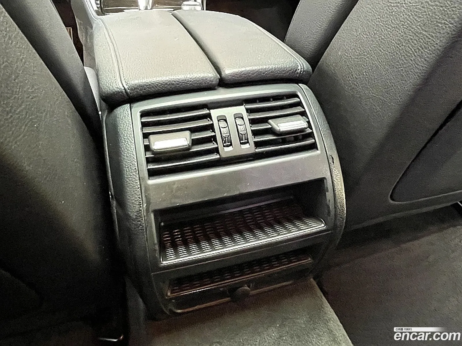 BMW 5 Series 2010 — 11
