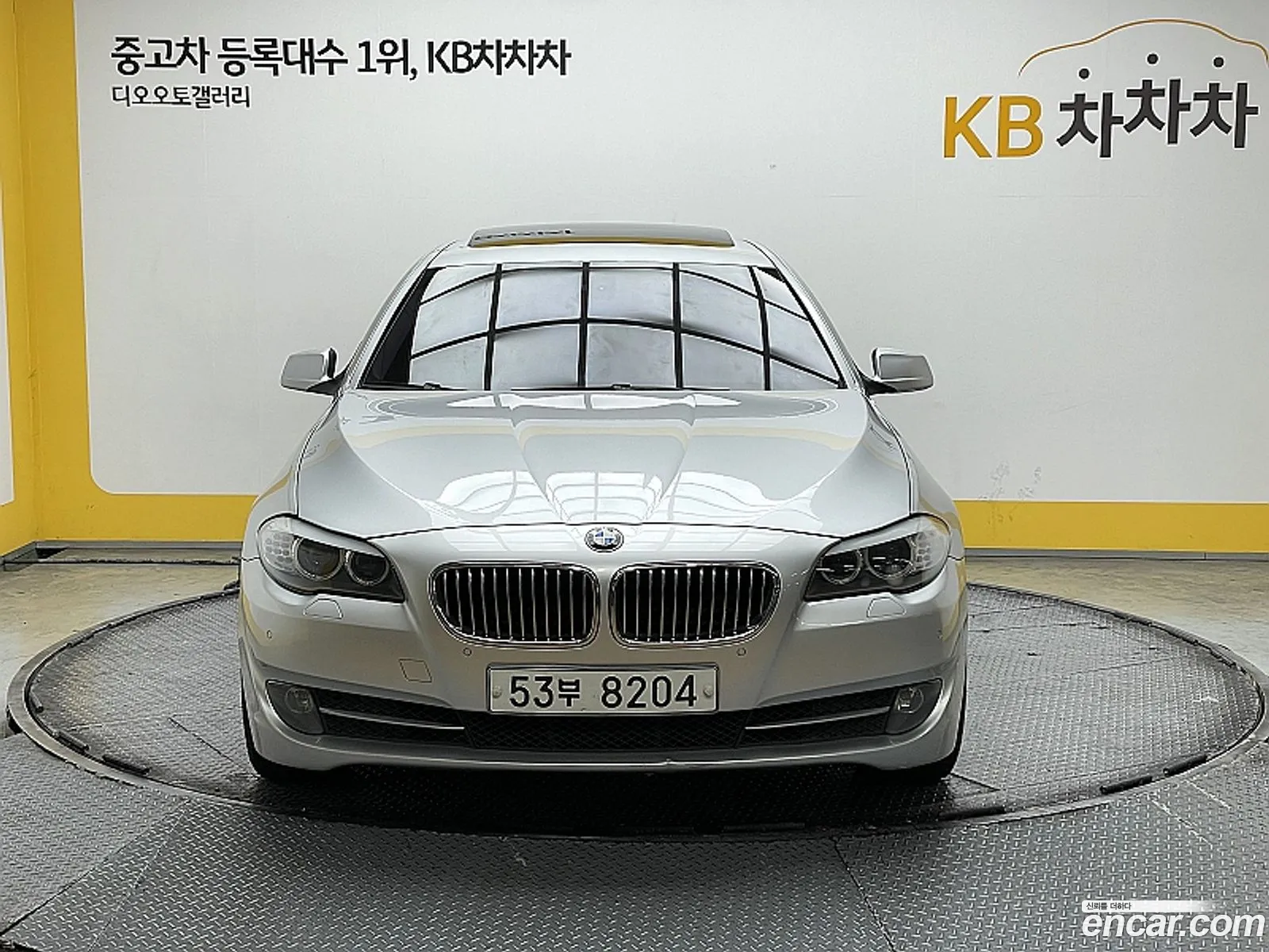 BMW 5 Series 2010 — 10