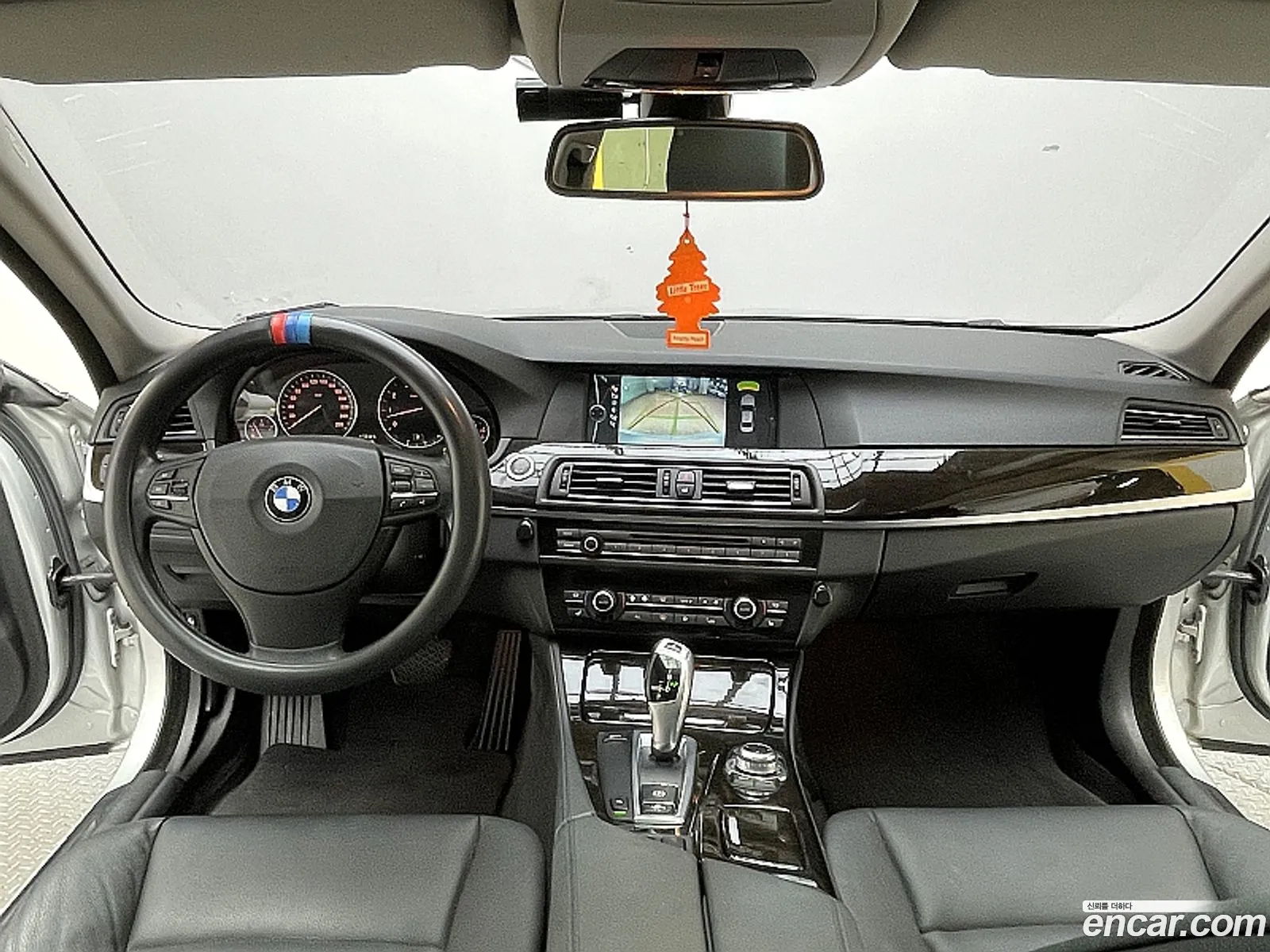 BMW 5 Series 2010 — 19