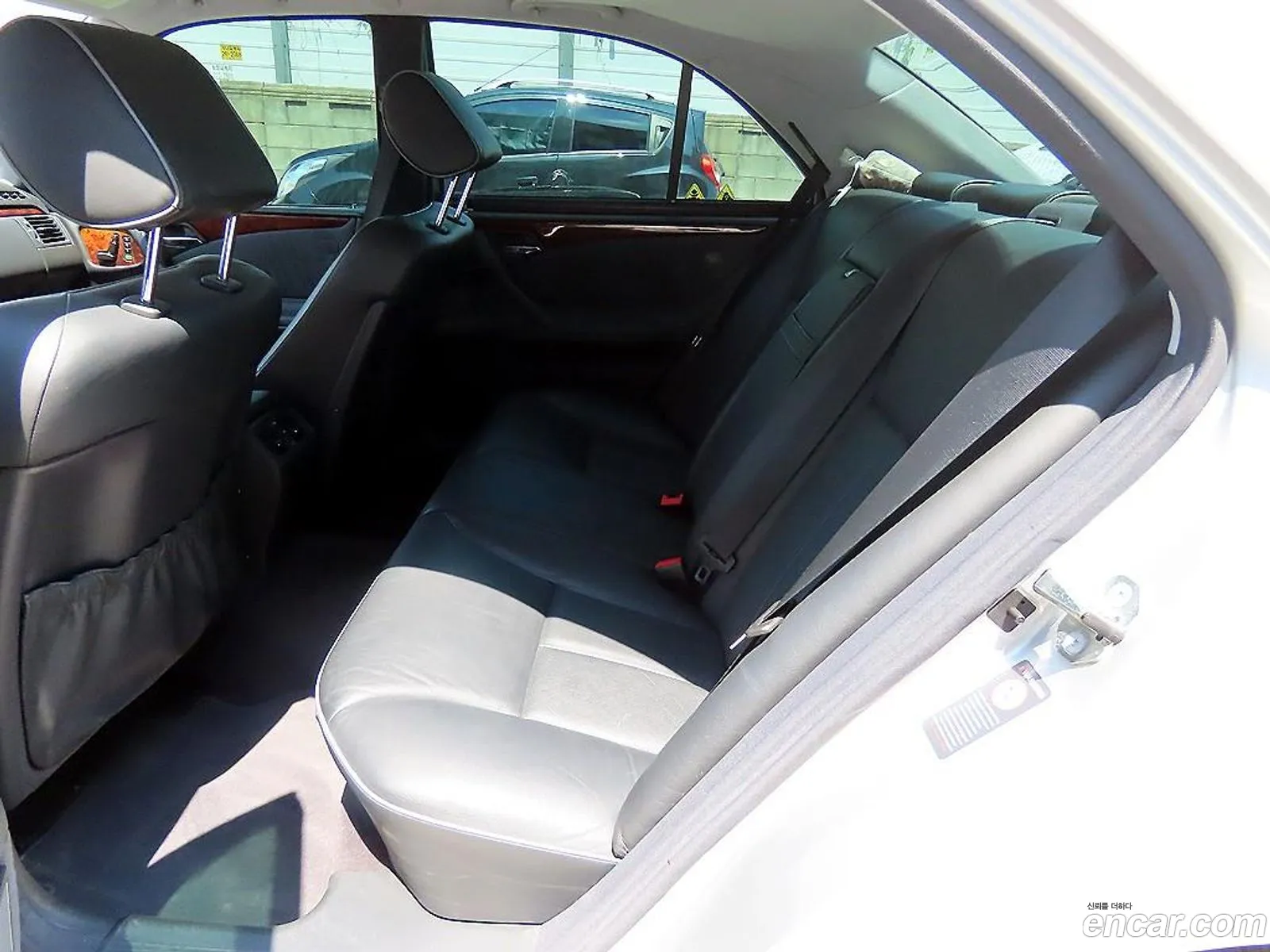 Mercedes-Benz E-Class W210 2001 — 6