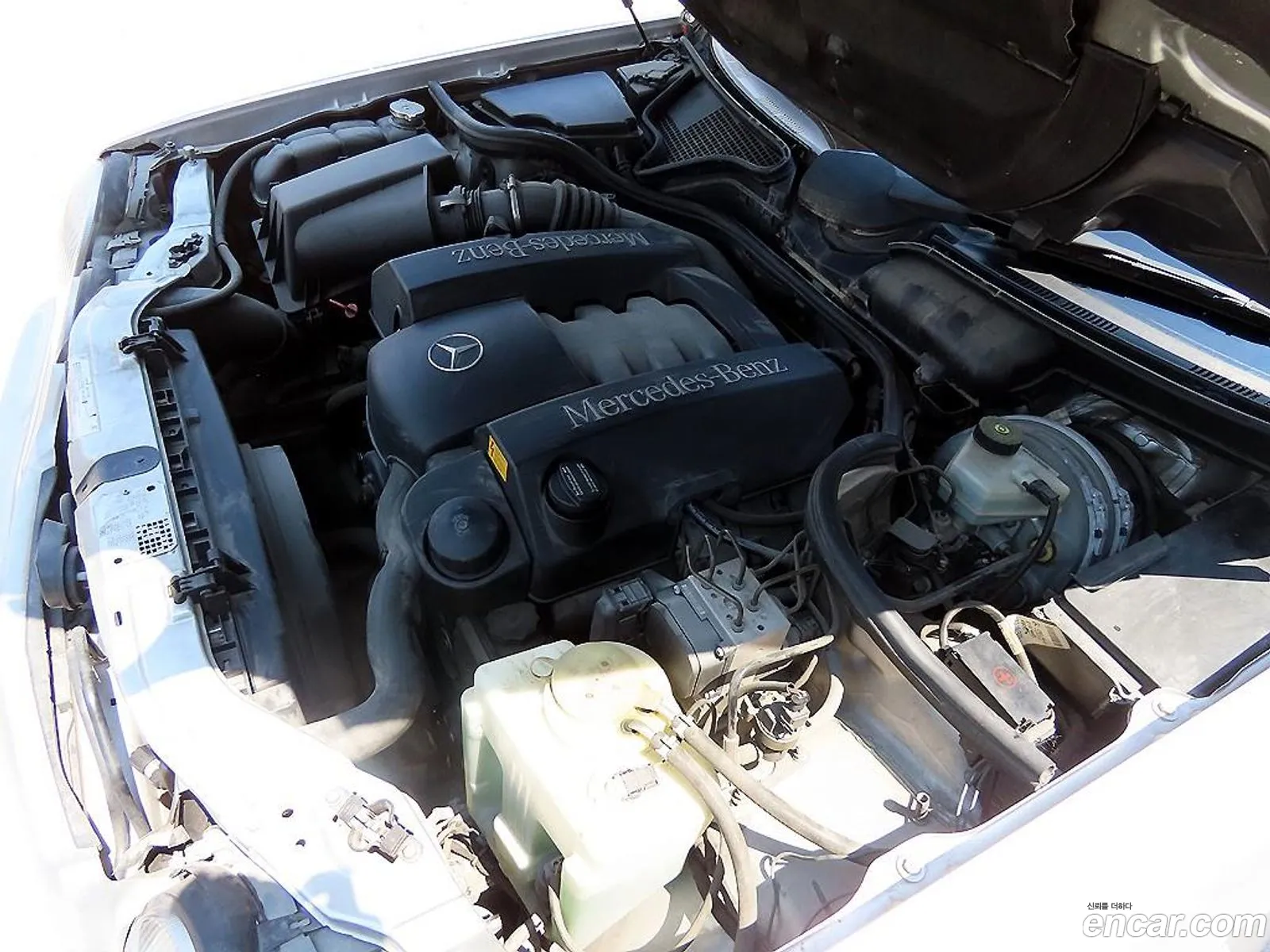 Mercedes-Benz E-Class W210 2001 — 11