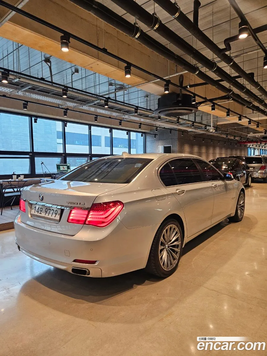 BMW 7 Series 2012 — 14