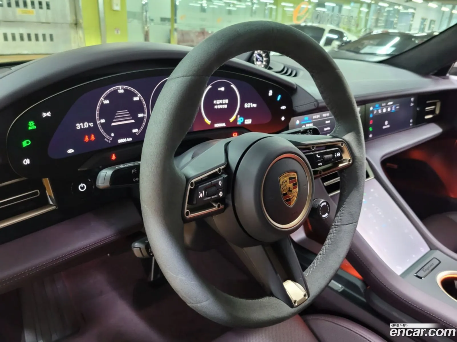 Porsche Taycan 2022 — 18