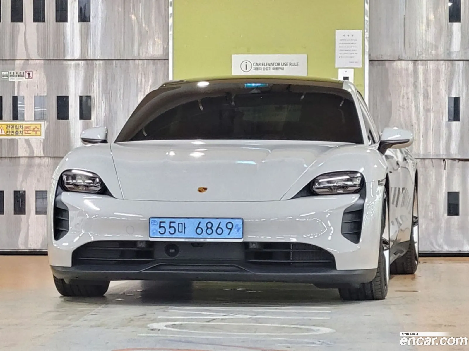 Porsche Taycan 2022 — 15