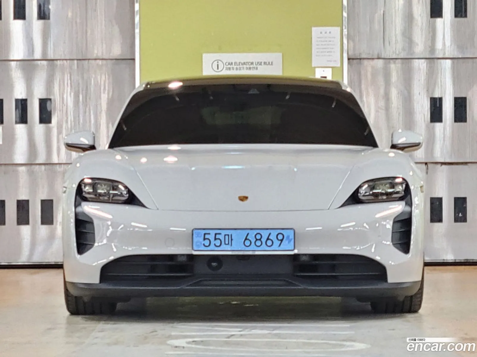 Porsche Taycan 2022 — 4