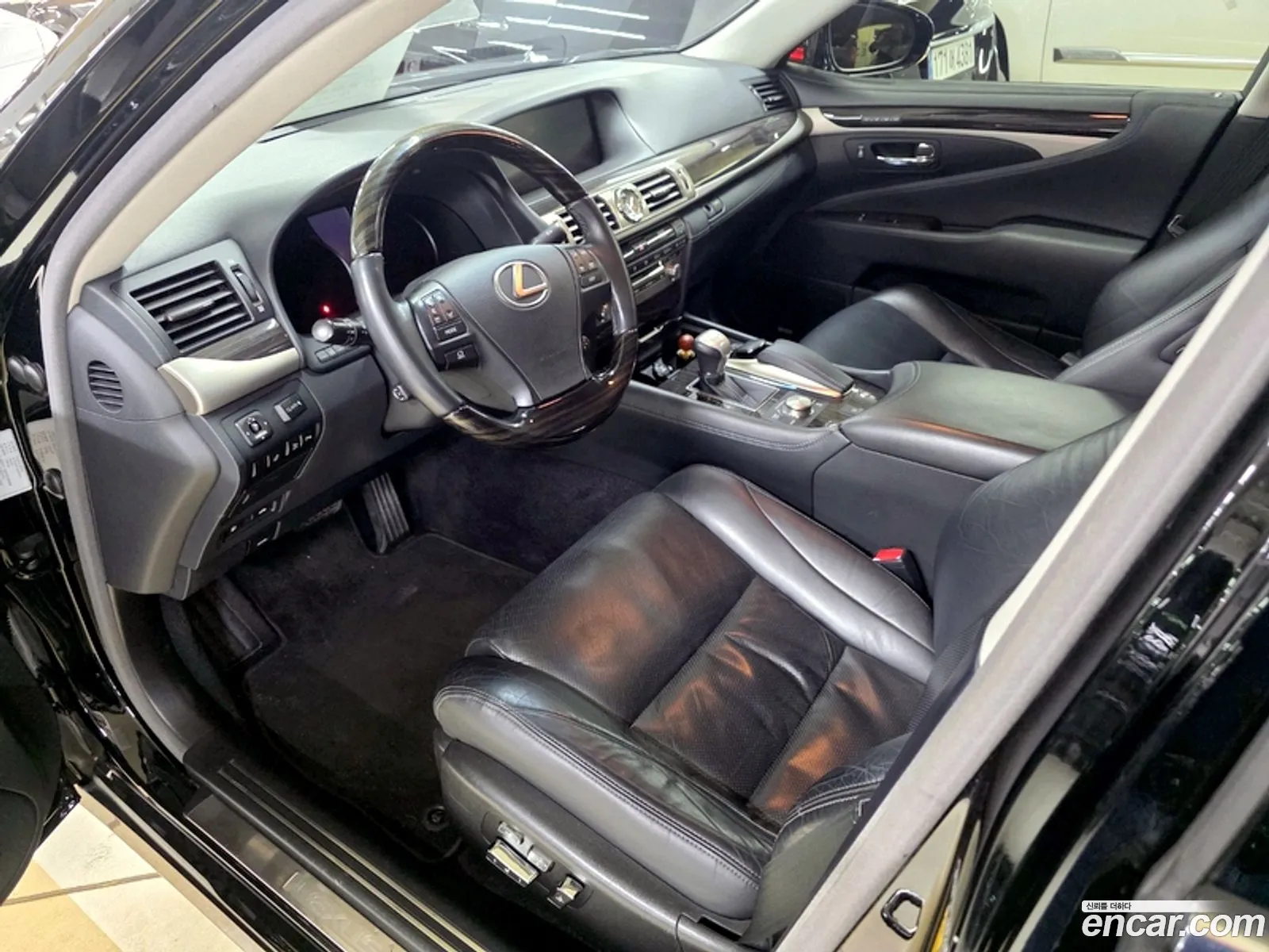 Lexus LS460 2014 — 10