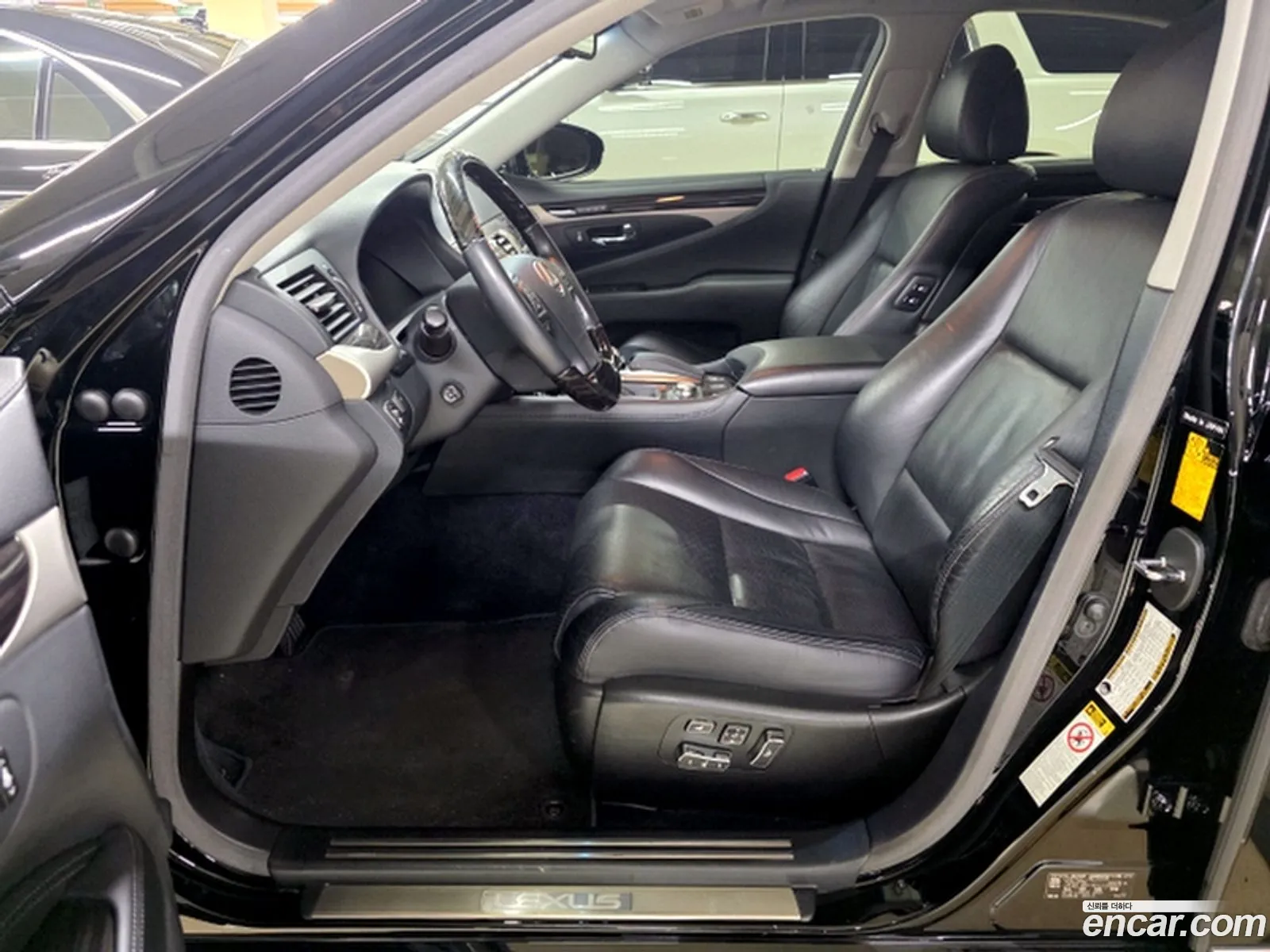 Lexus LS460 2014 — 9