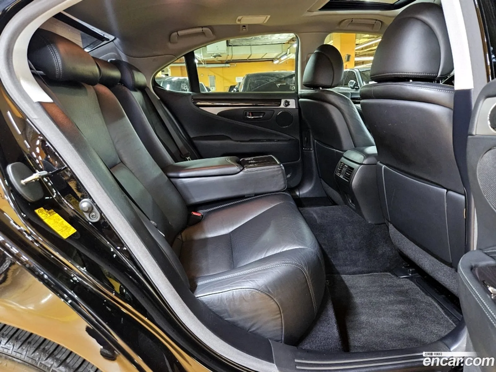 Lexus LS460 2014 — 16