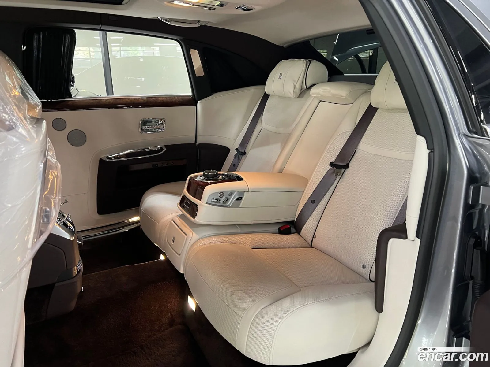 Rolls-Royce Ghost 2019 — 8