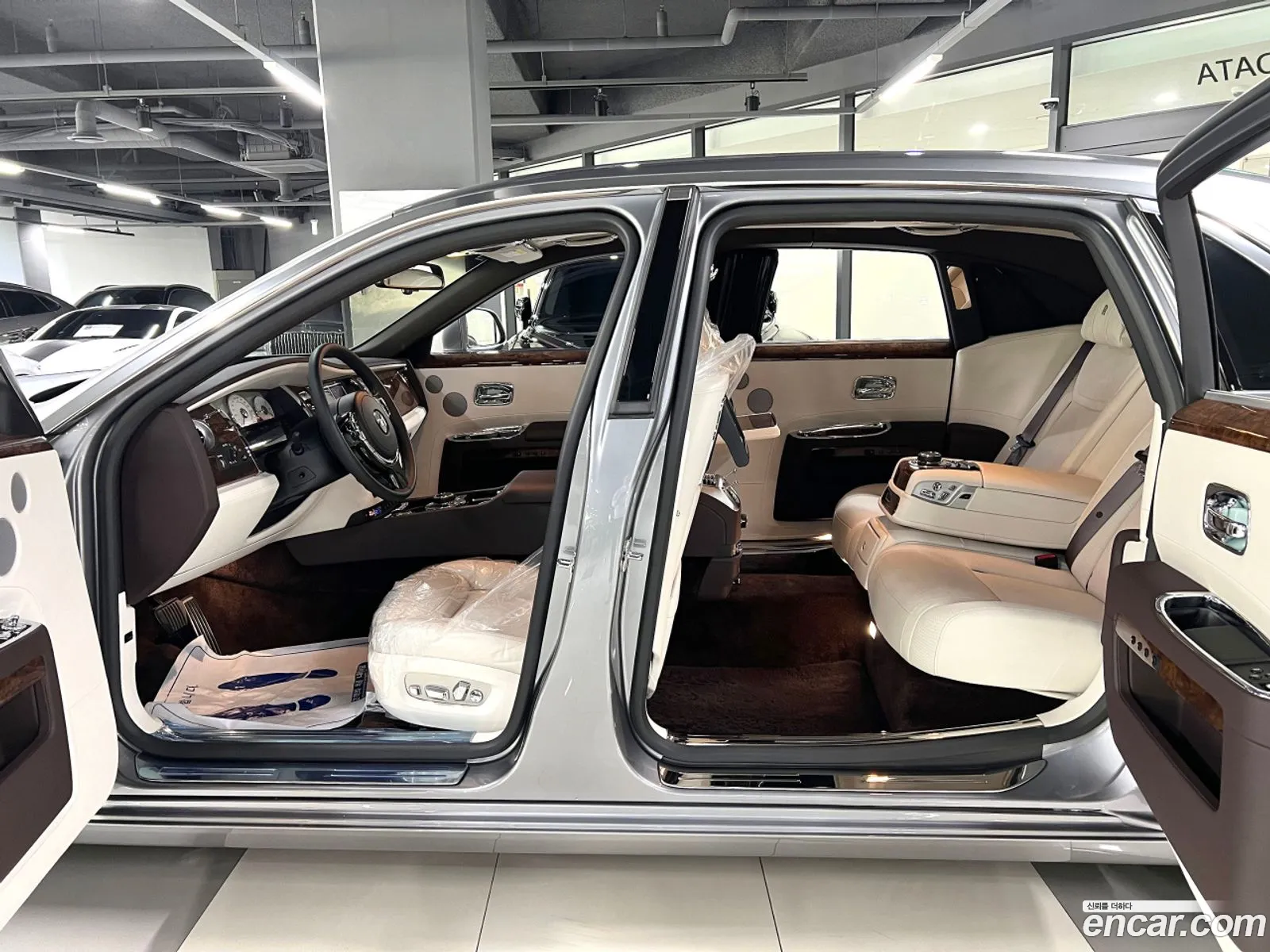 Rolls-Royce Ghost 2019 — 20