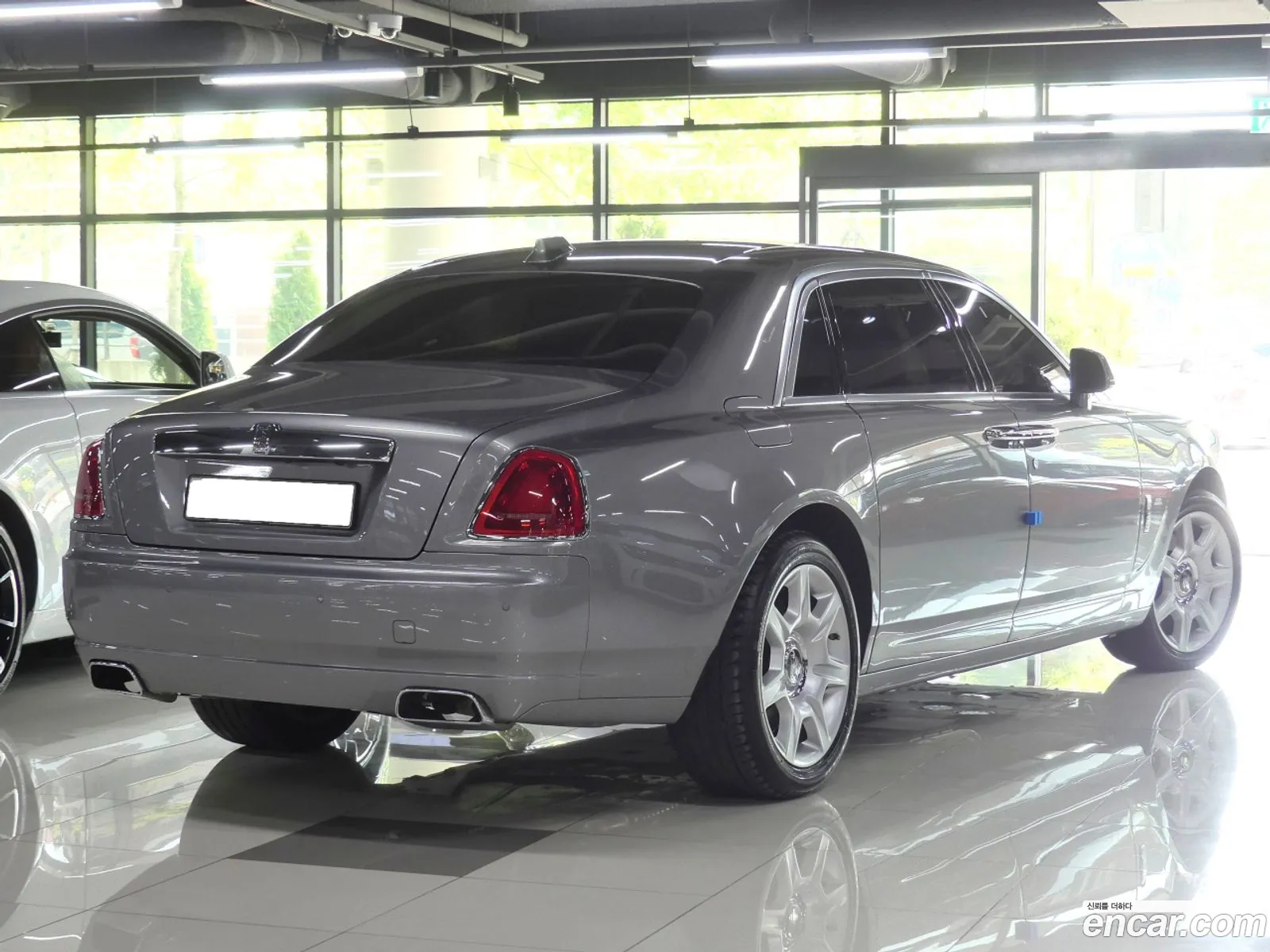 Rolls-Royce Ghost 2019 — 2