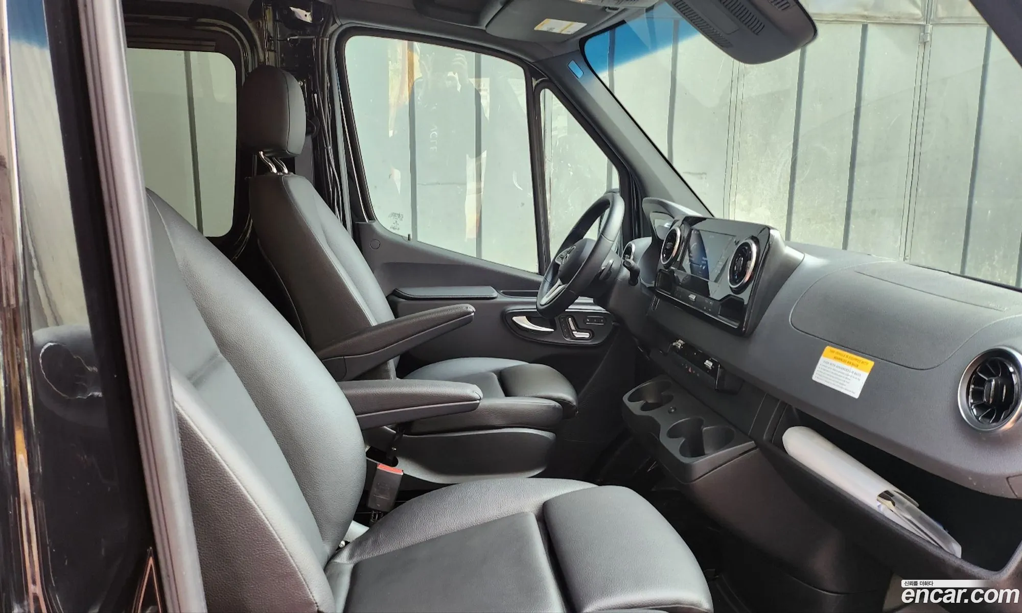 Mercedes-Benz Sprinter 2021 — 14