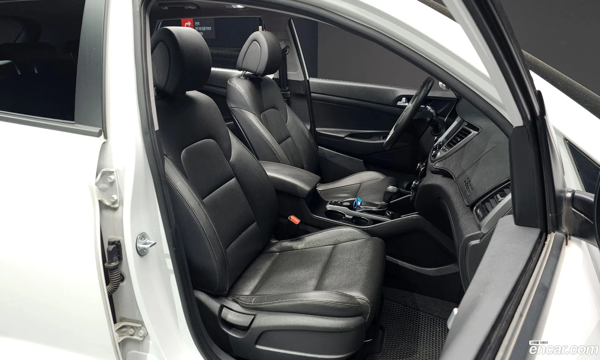 Hyundai Tucson 2017 — 16