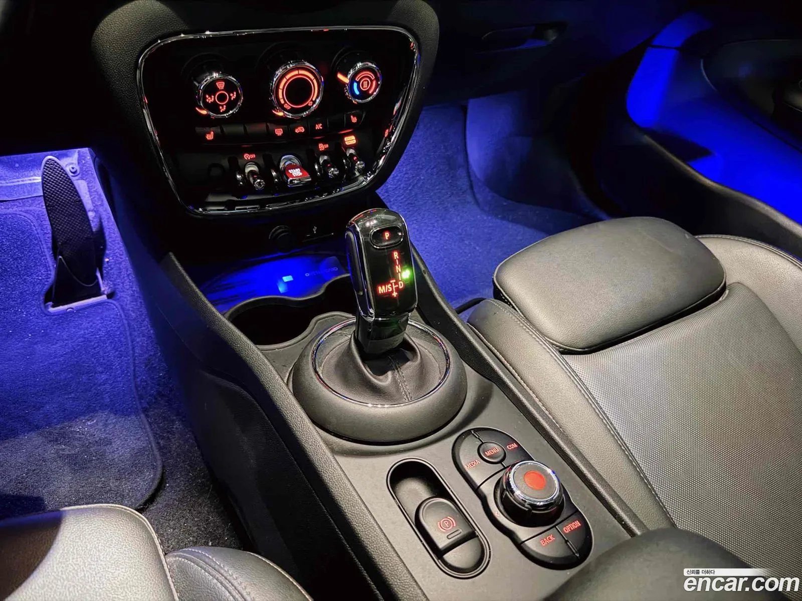 Mini Cooper Clubman 2020 — 17