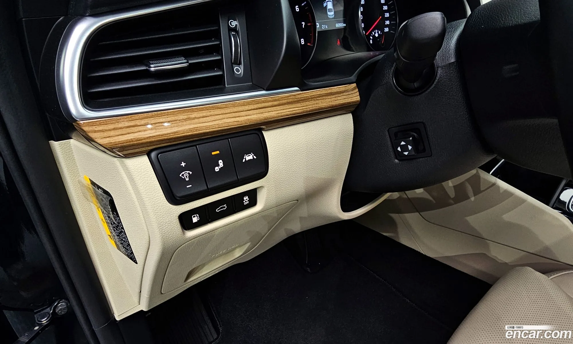 Kia K7 2018 — 20