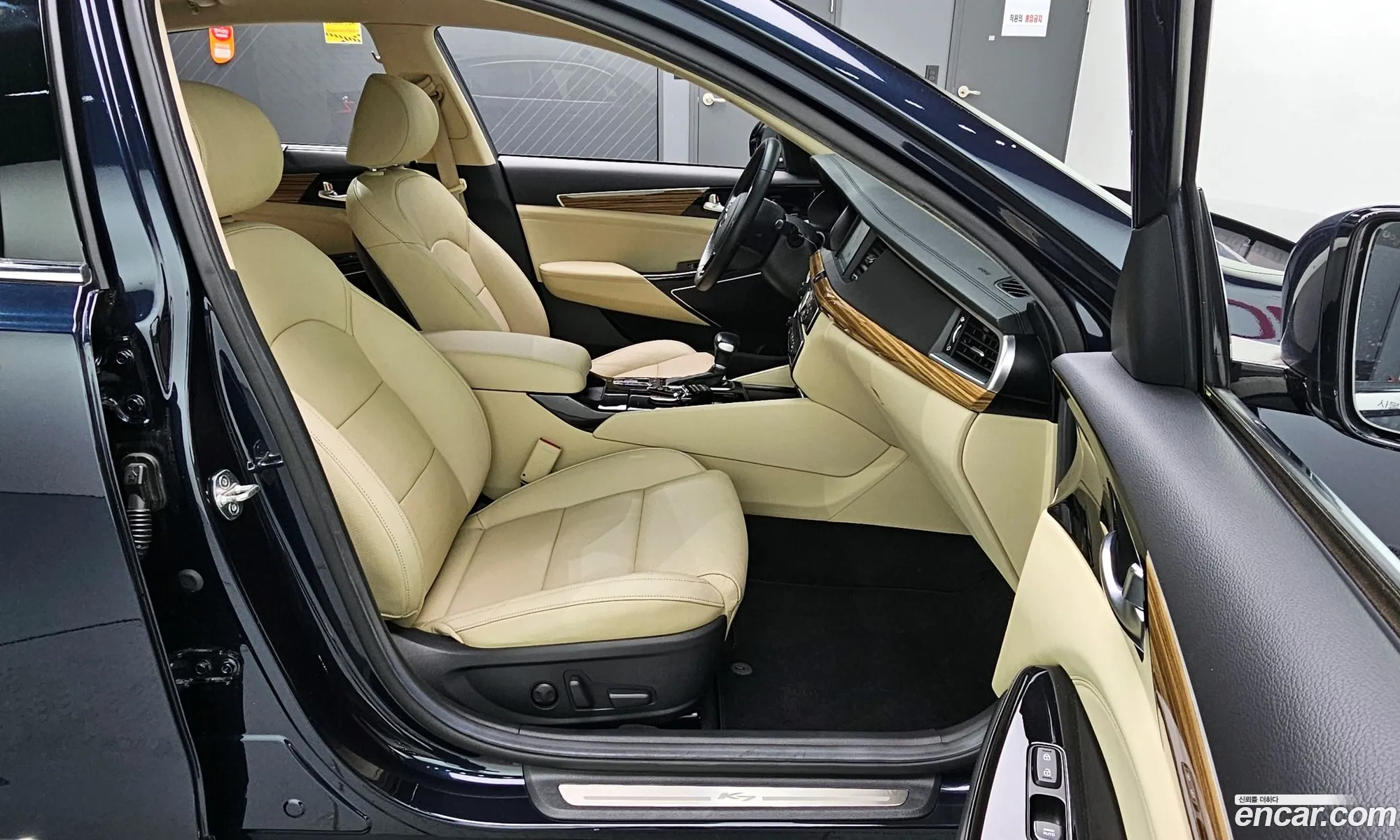 Kia K7 2018 — 18