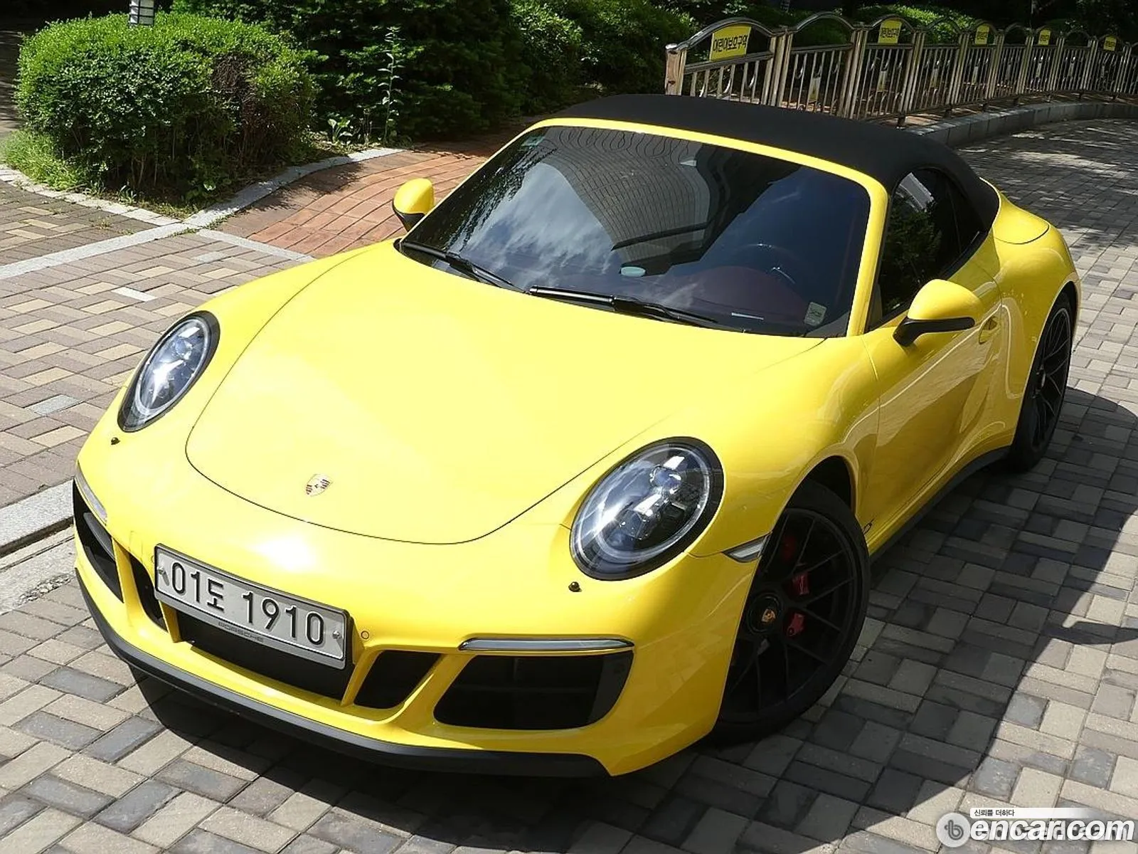 Porsche 911 2018 — 2