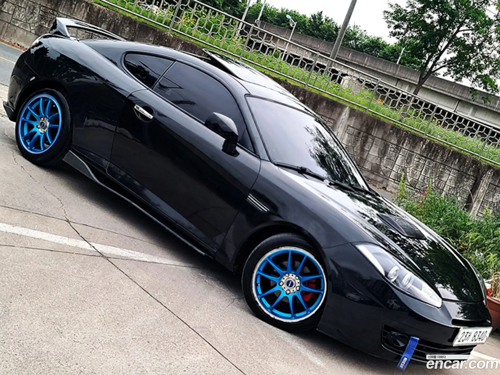 Hyundai Tuscani 2007 — 12