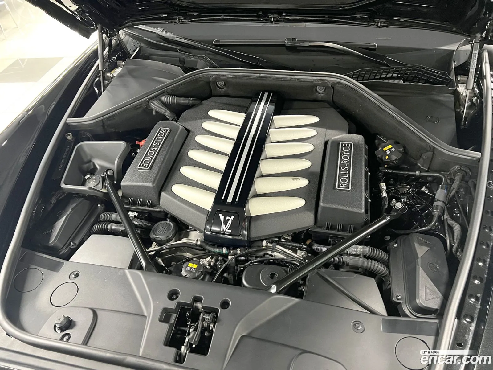 Rolls-Royce Ghost 2018 — 11