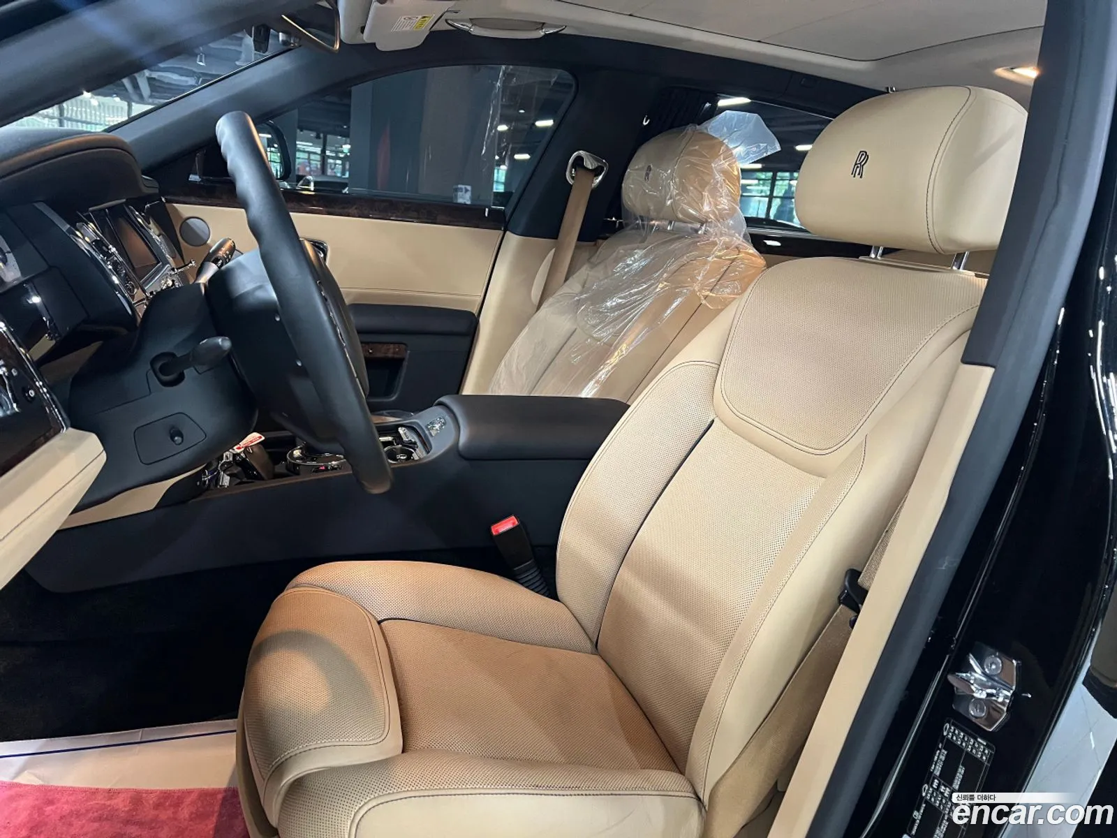 Rolls-Royce Ghost 2018 — 13