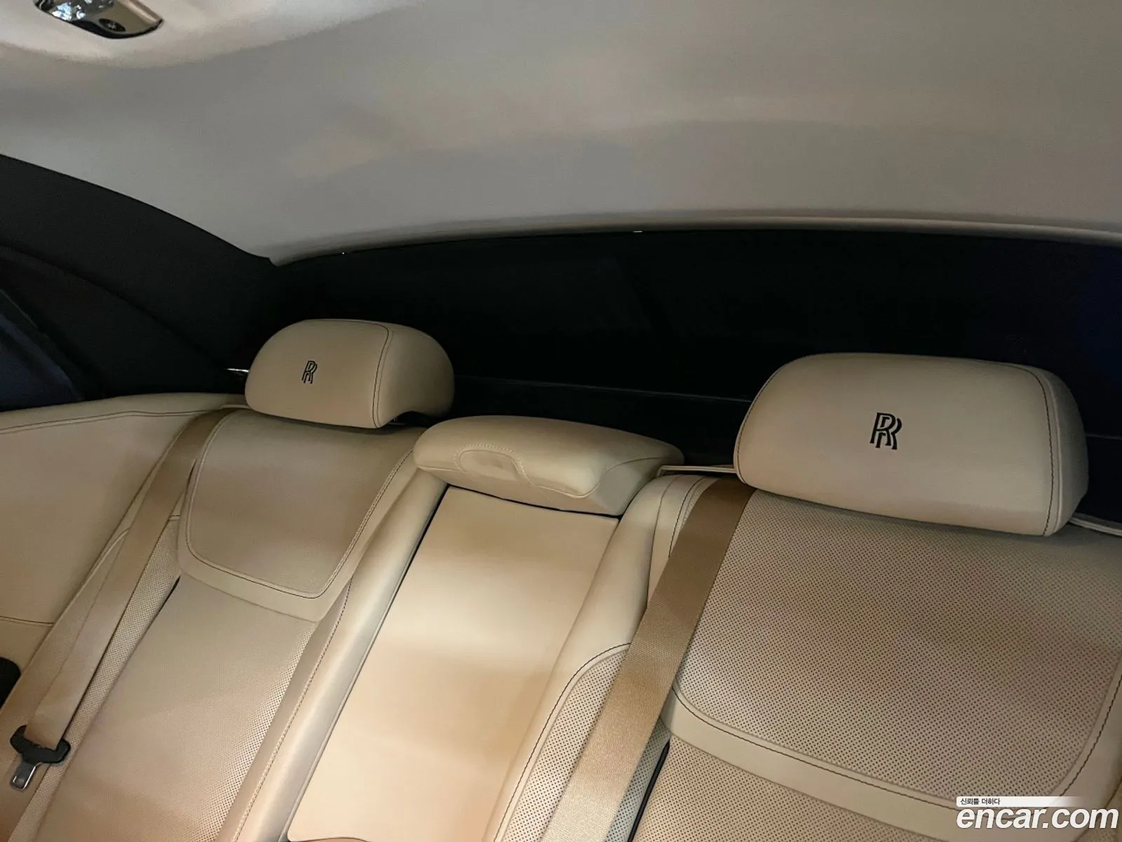 Rolls-Royce Ghost 2018 — 8