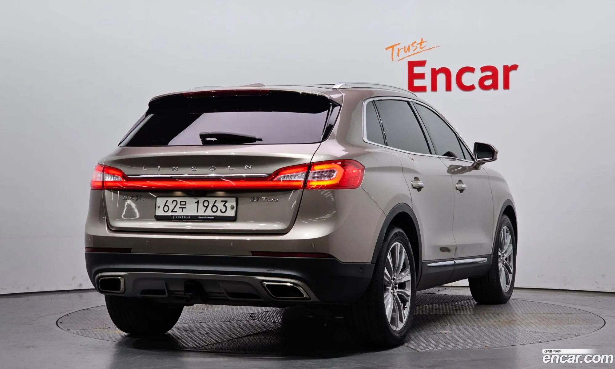 Lincoln MKX 2018 2LMPJ8LP4JBL40030 — 10