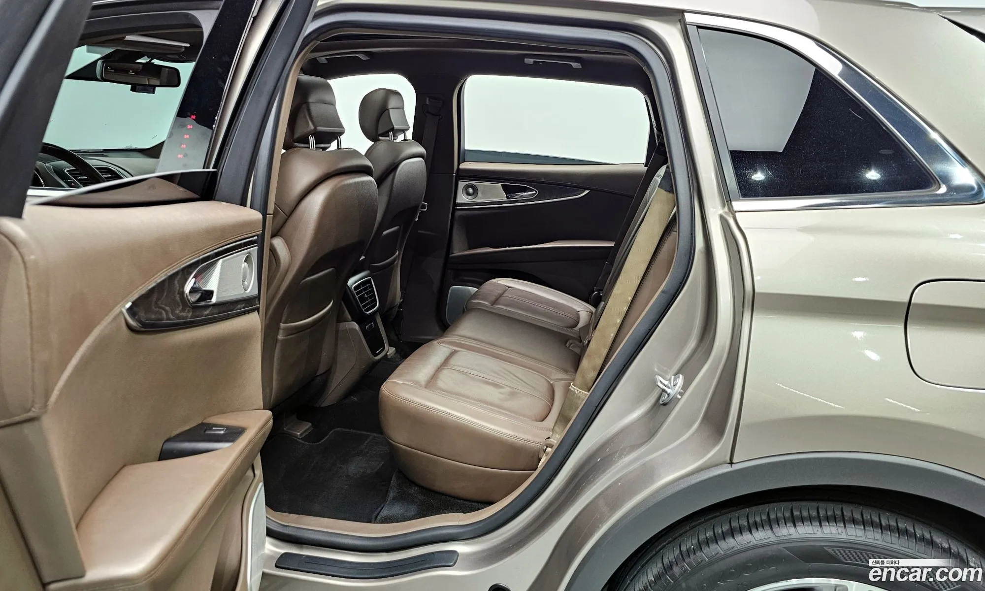 Lincoln MKX 2018 2LMPJ8LP4JBL40030 — 19