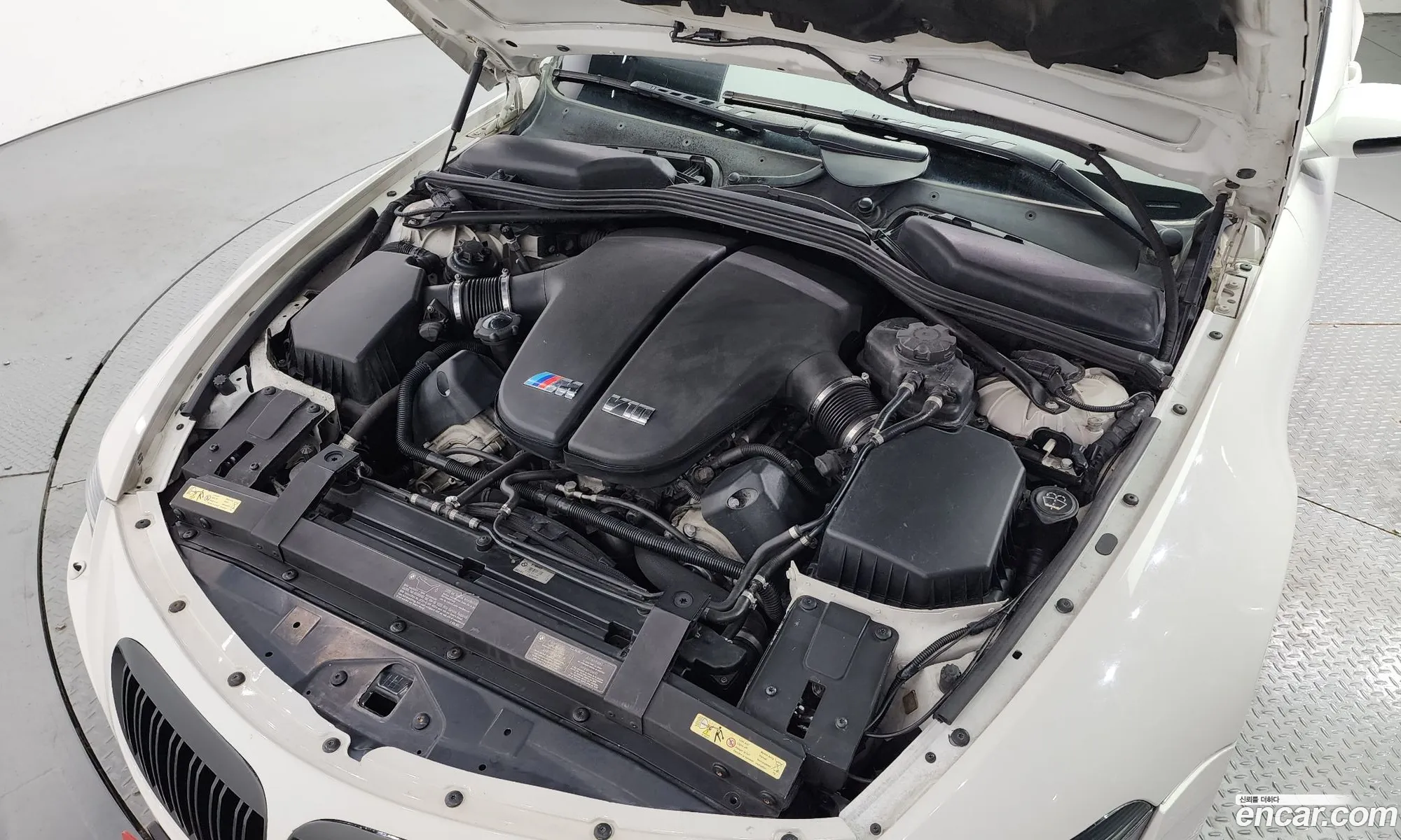 BMW M6 2007 WBSEH93517B798462 — 8