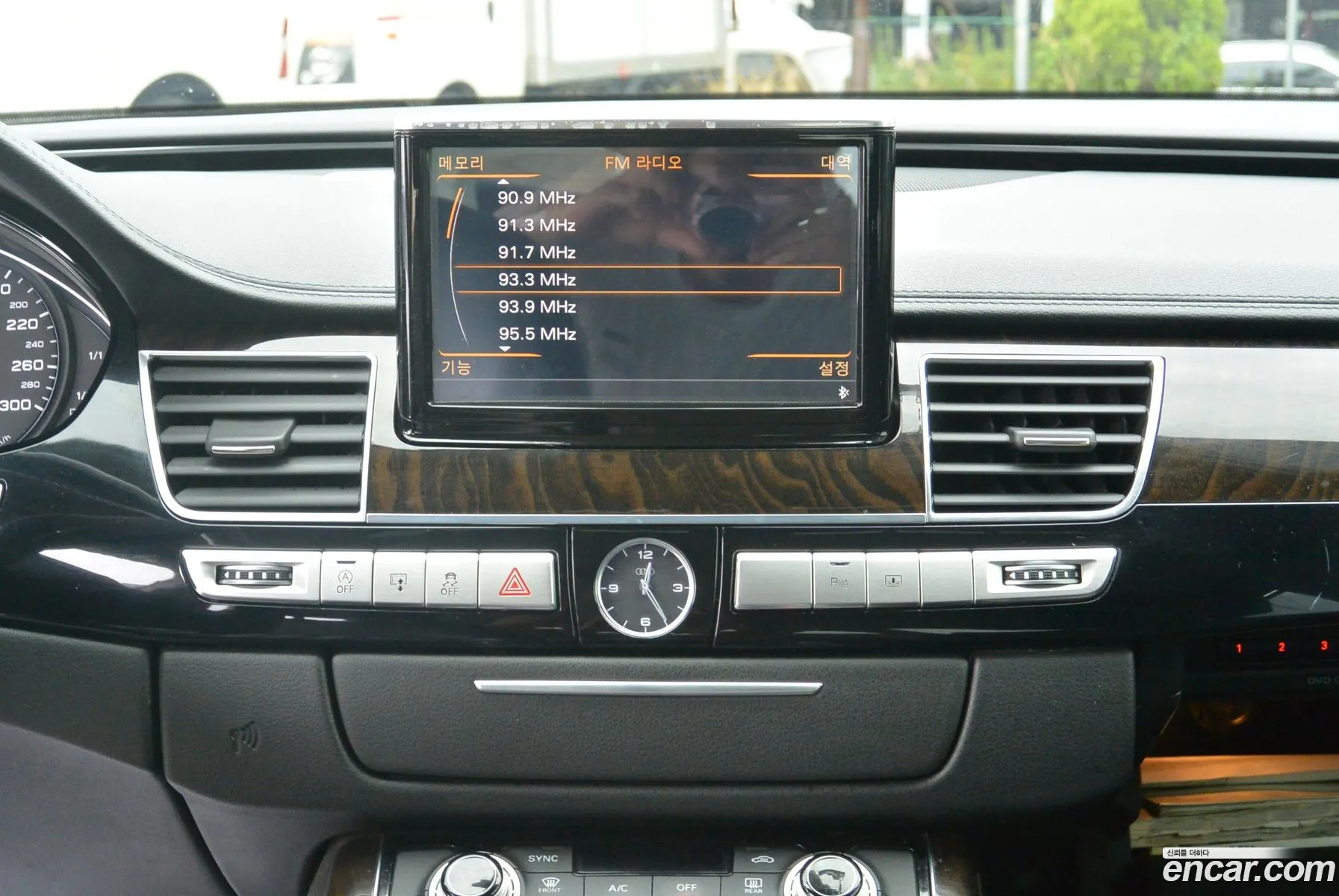 Audi A8 2014 — 4