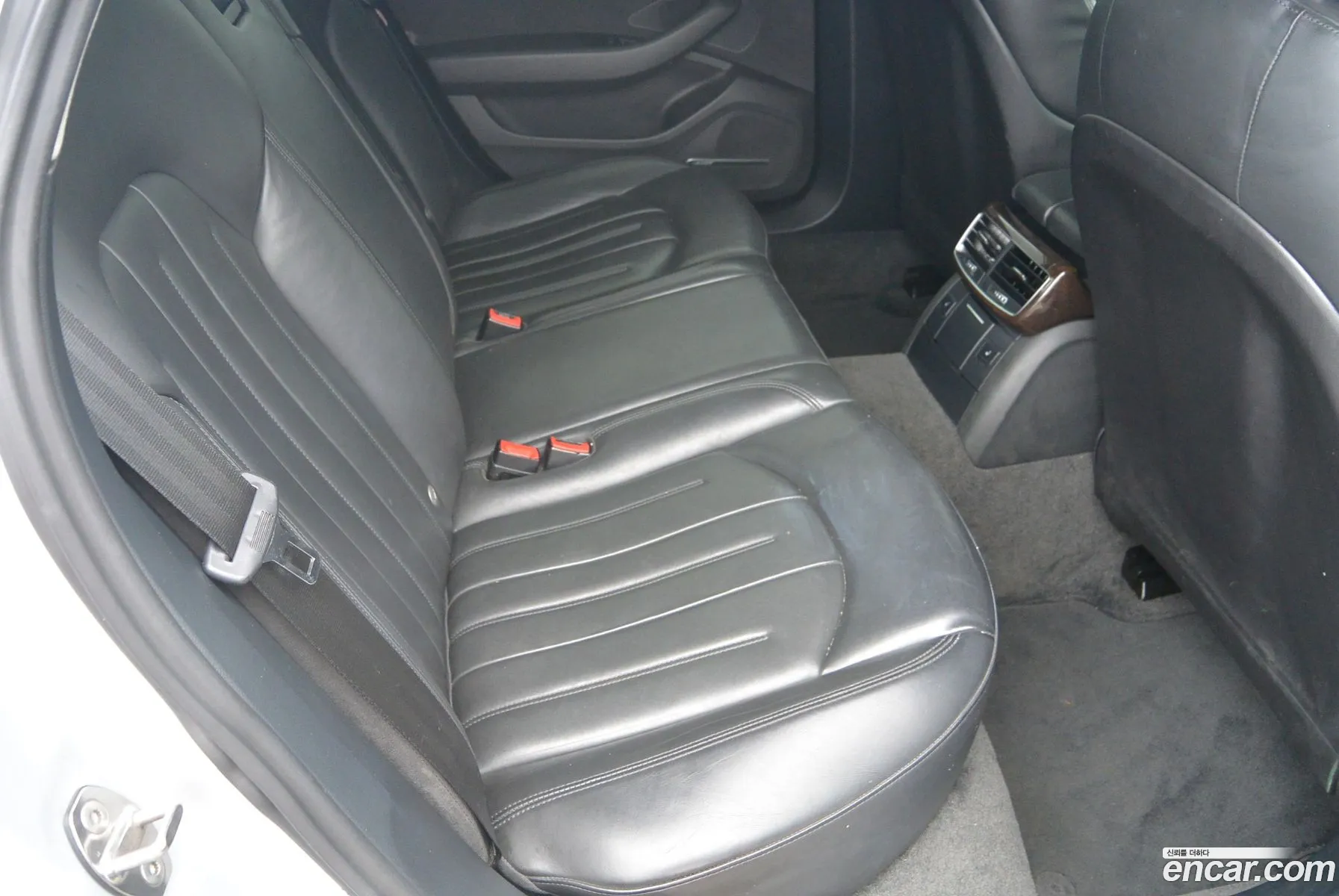 Audi A8 2014 — 10