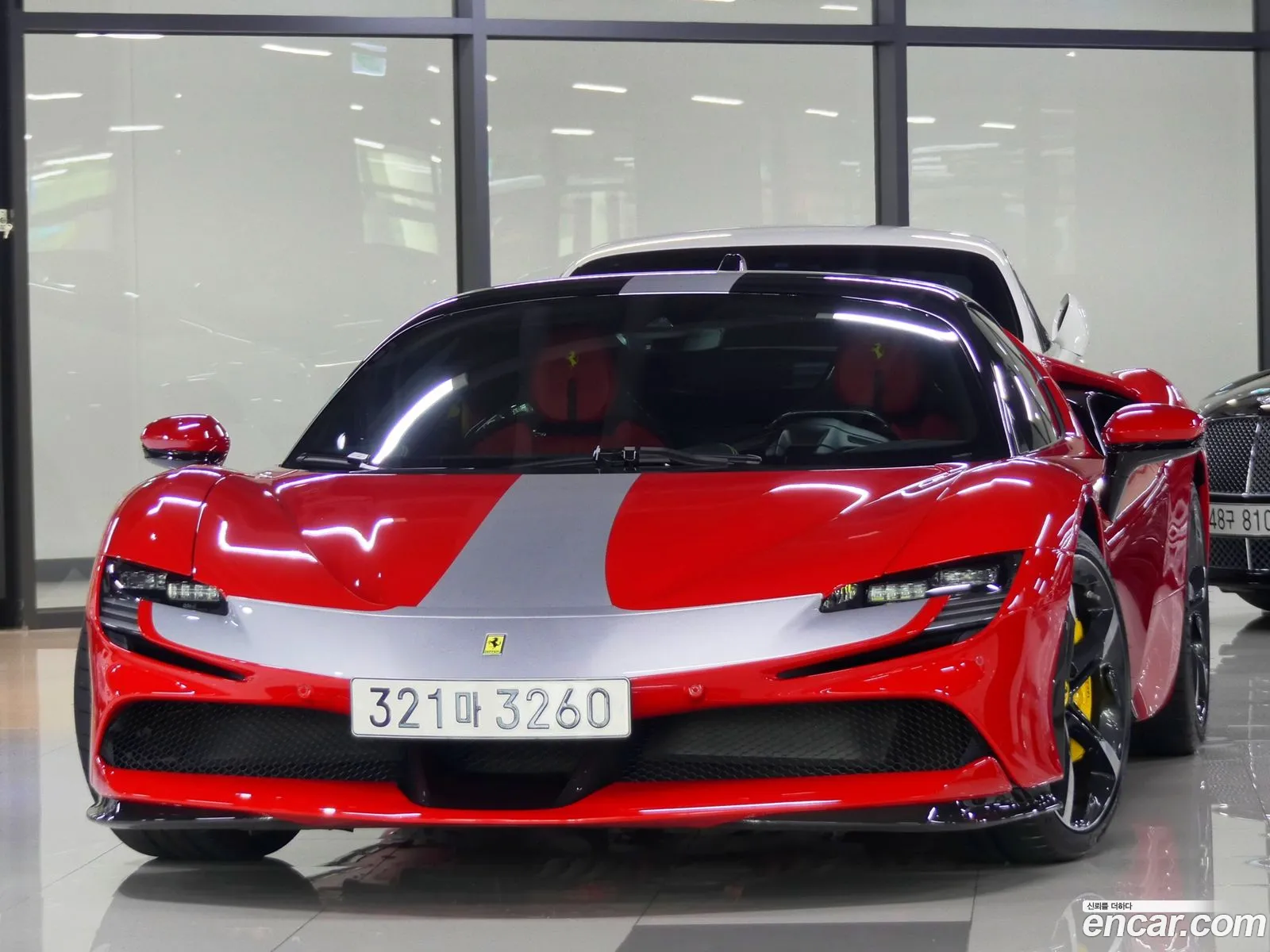 Ferrari SF90 Stradale 2021 — 17