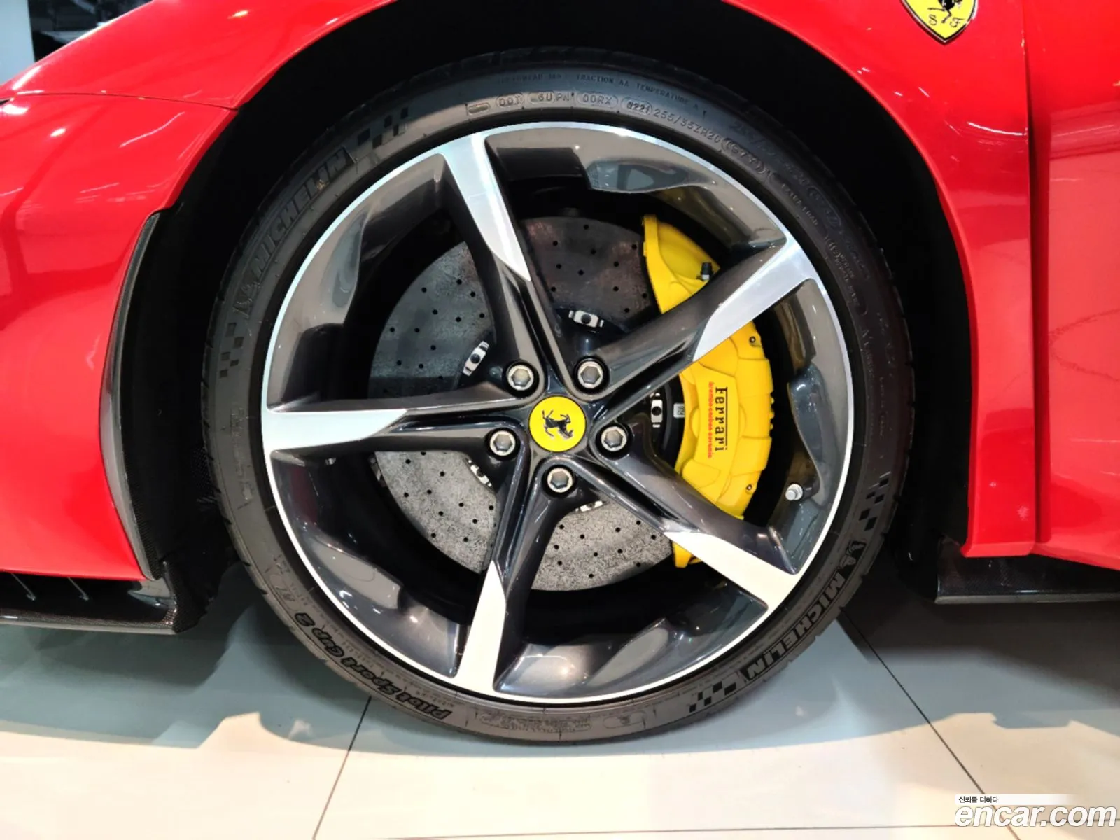Ferrari SF90 Stradale 2021 — 7