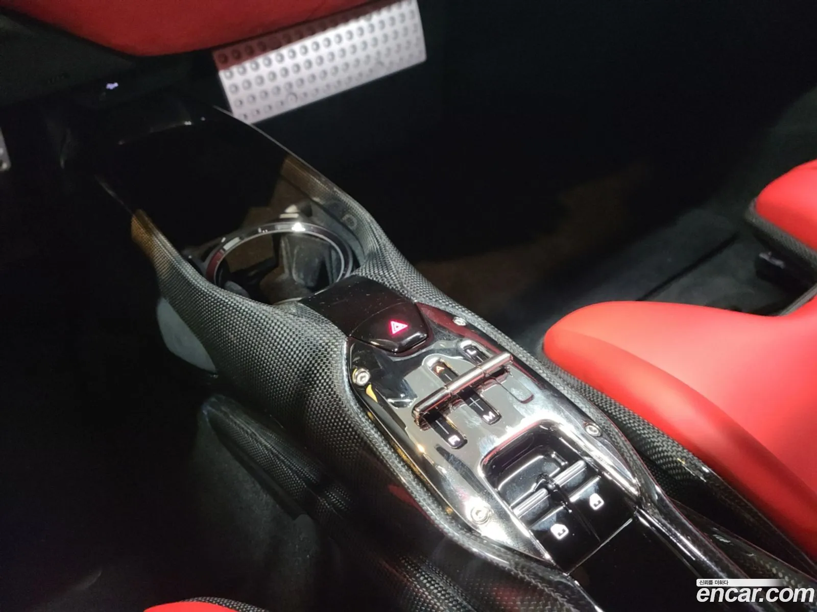 Ferrari SF90 Stradale 2021 — 9
