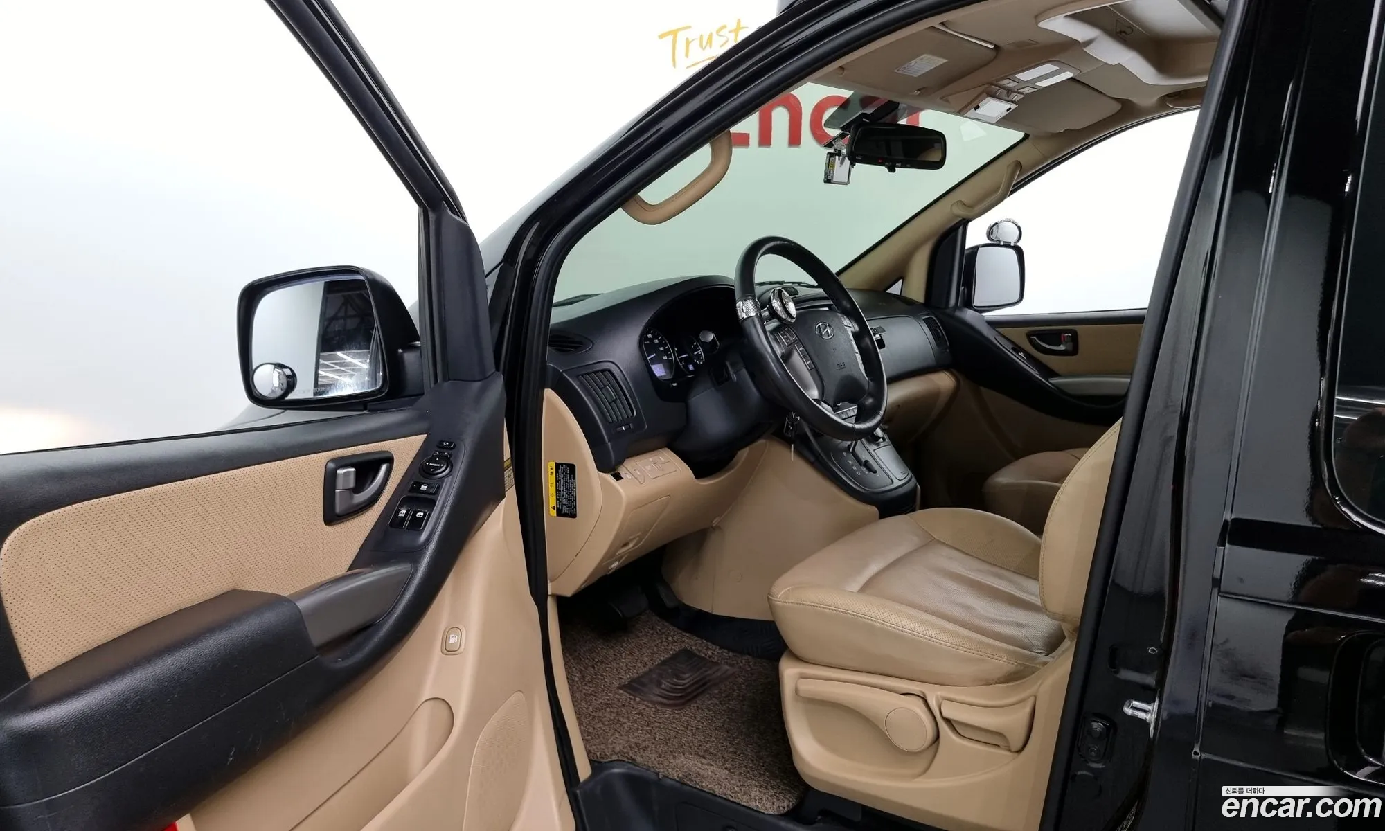 Hyundai Grand Starex 2018 — 10