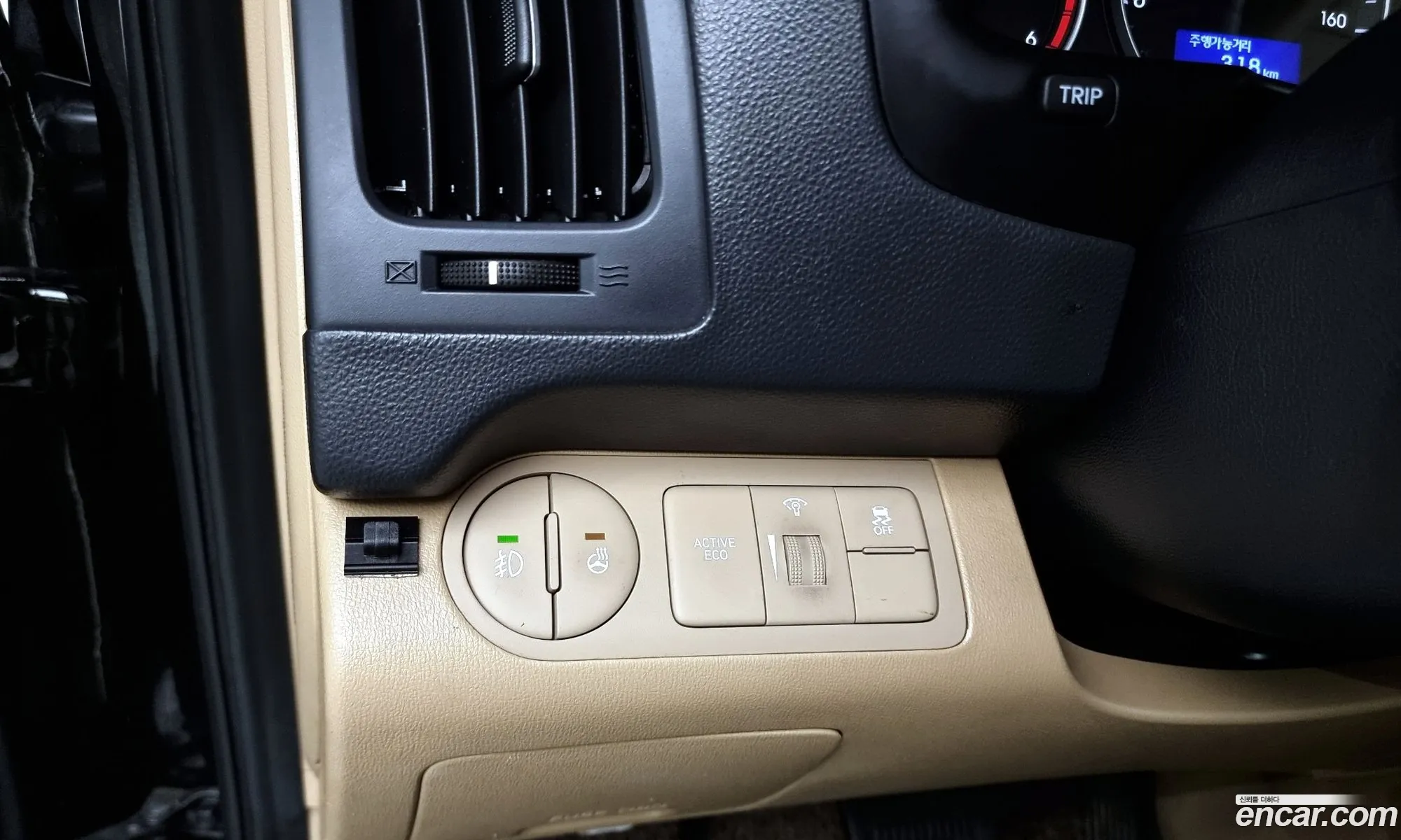 Hyundai Grand Starex 2018 — 16
