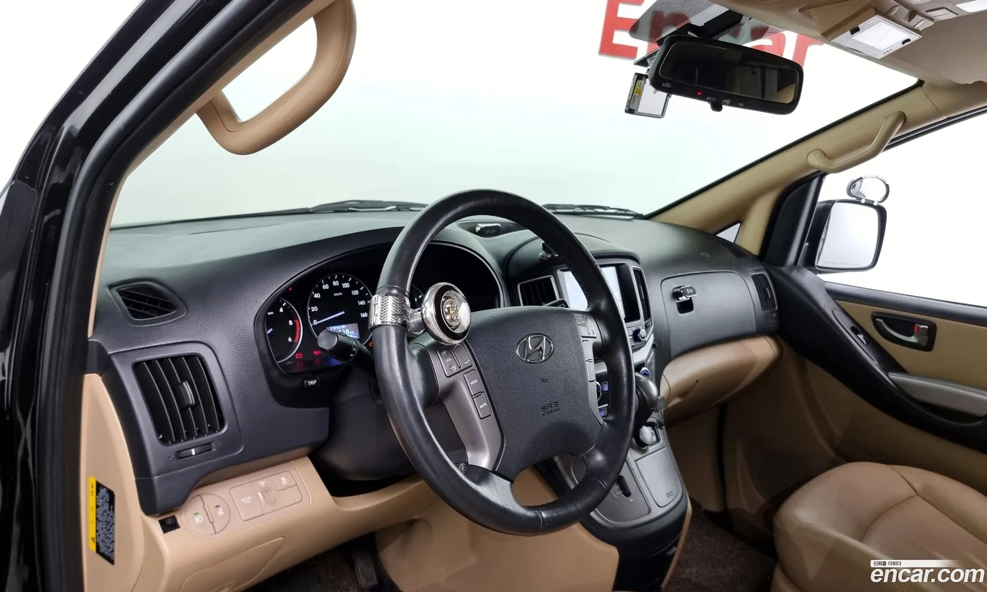 Hyundai Grand Starex 2018 — 12
