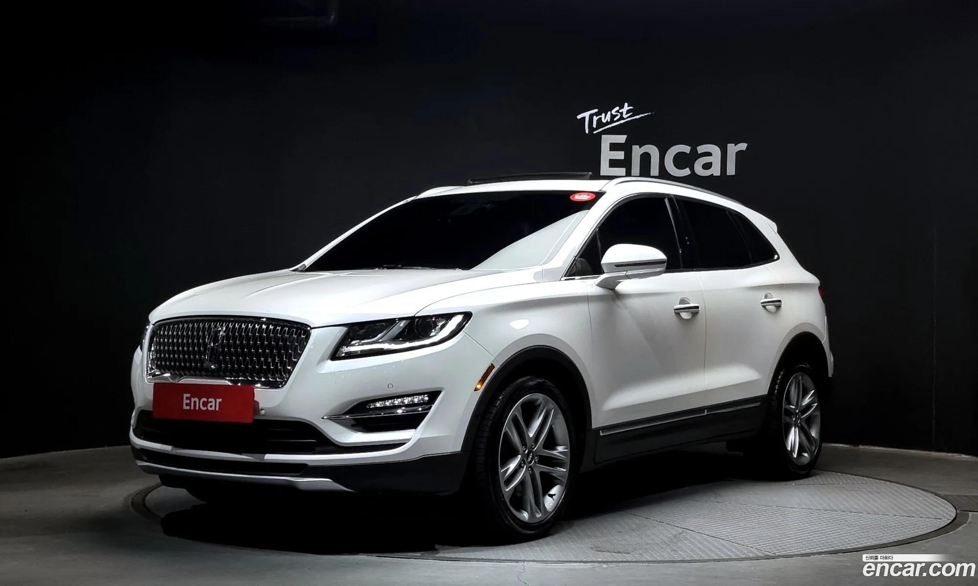 Lincoln MKC 2018 5LMCJ3D91KUL07234 — 12