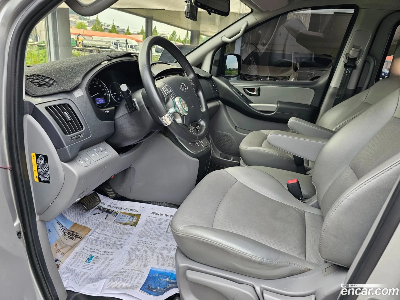 Hyundai Grand Starex 2019 — 17