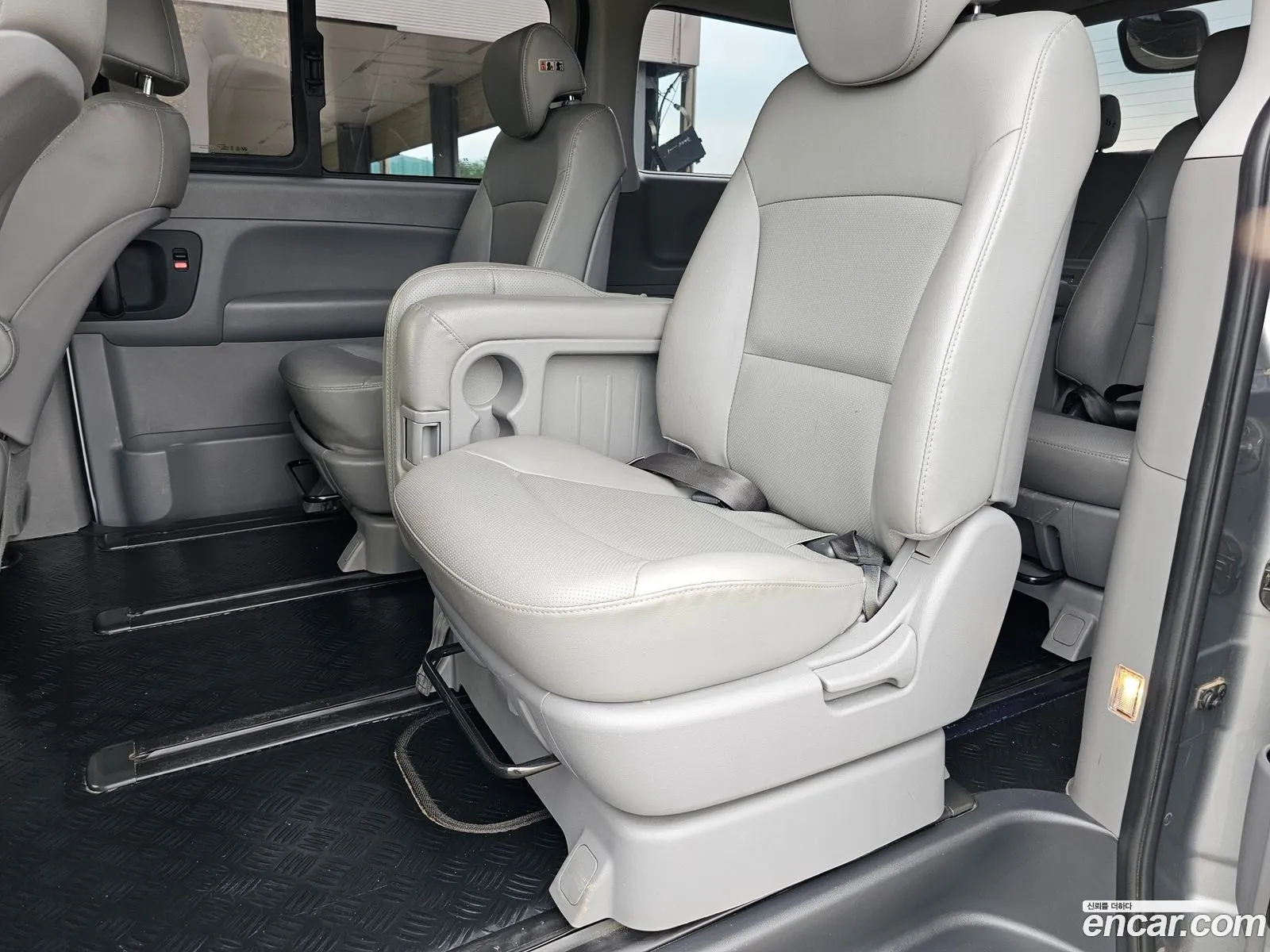 Hyundai Grand Starex 2019 — 2