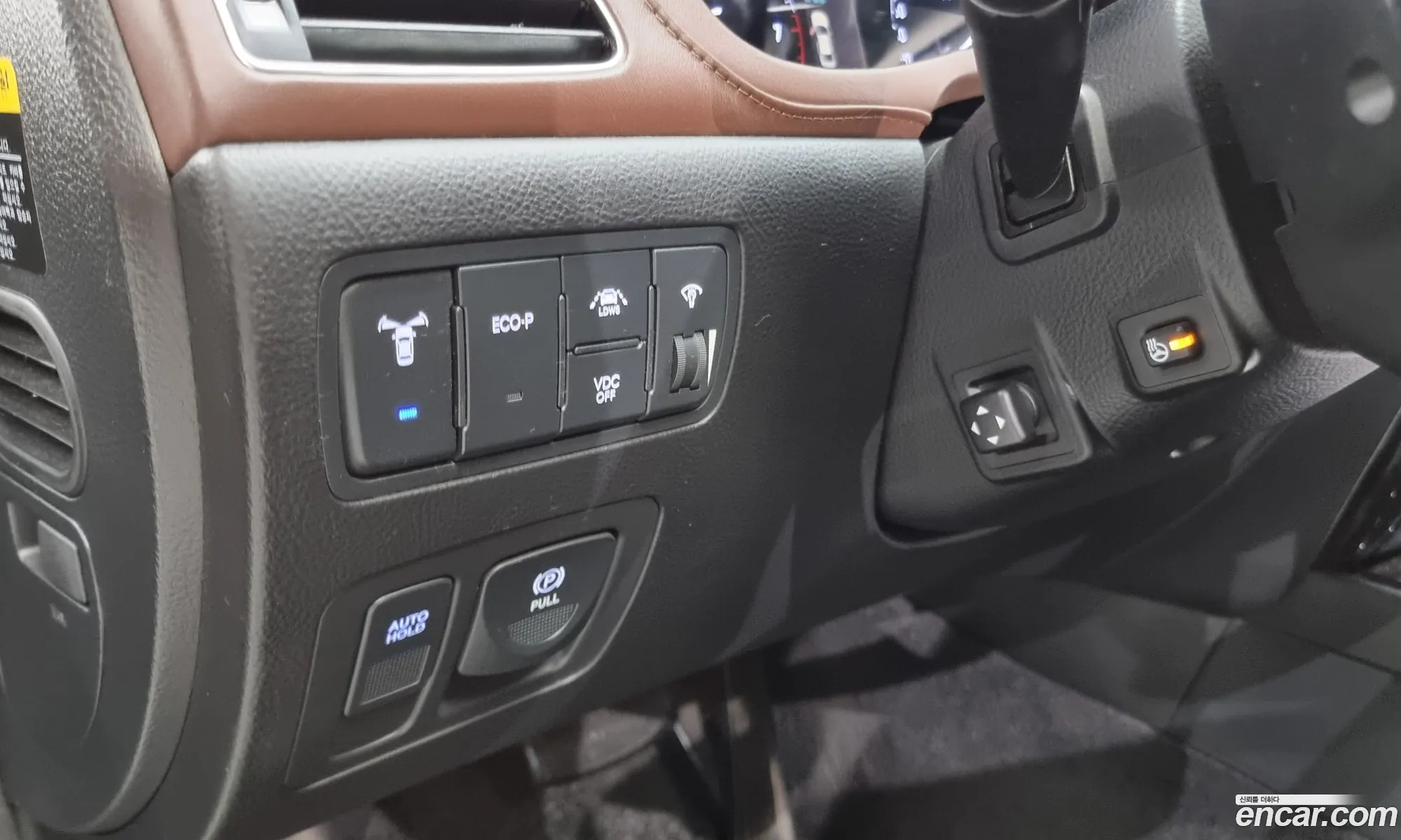 Hyundai Genesis 2013 — 15