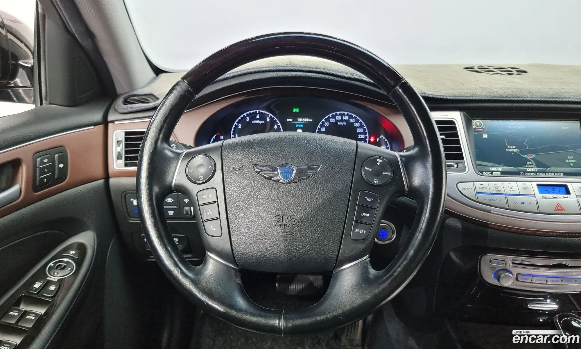 Hyundai Genesis 2013 — 13