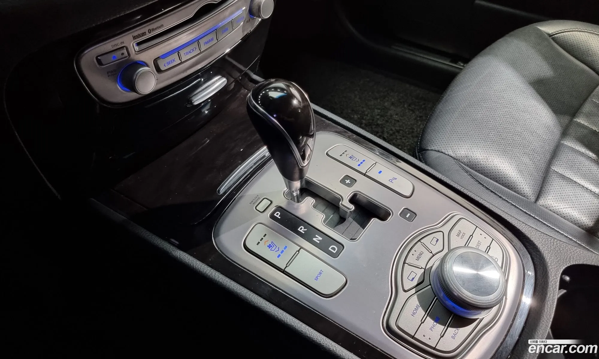 Hyundai Genesis 2013 — 19