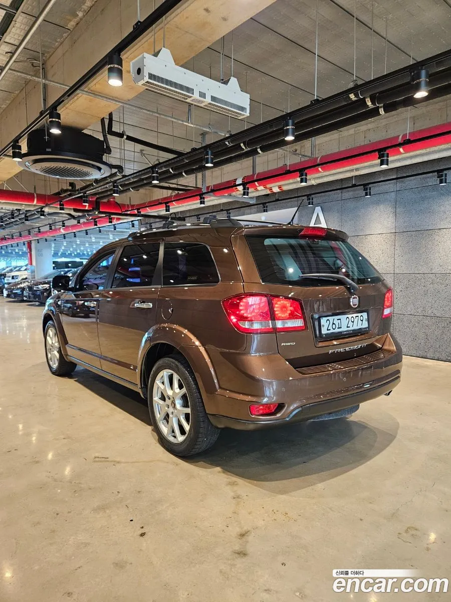 Fiat Freemont 2013 — 10